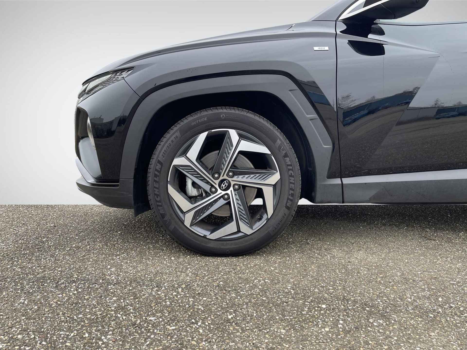 Hyundai Tucson 1.6 T-GDI MHEV Premium | Vol-Leder | Digitaal Instrumentenpaneel | Adapt. Cruise Control | Apple Carplay/Android Auto | Stoelverwarming | Dodehoek Detectie | 360° Camera | Rijklaarprijs! - 8/29