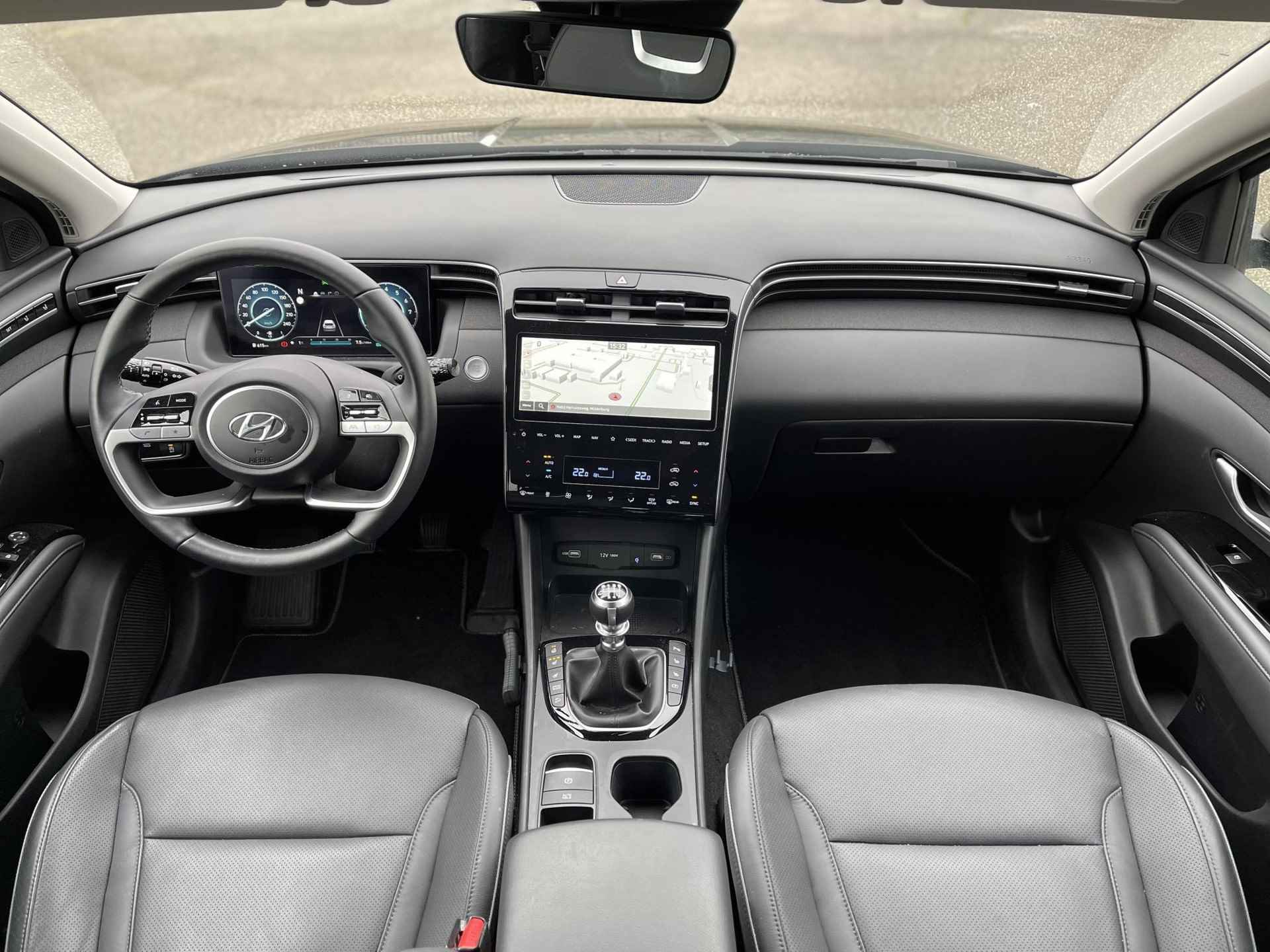 Hyundai Tucson 1.6 T-GDI MHEV Premium | Vol-Leder | Digitaal Instrumentenpaneel | Adapt. Cruise Control | Apple Carplay/Android Auto | Stoelverwarming | Dodehoek Detectie | 360° Camera | Rijklaarprijs! - 13/29