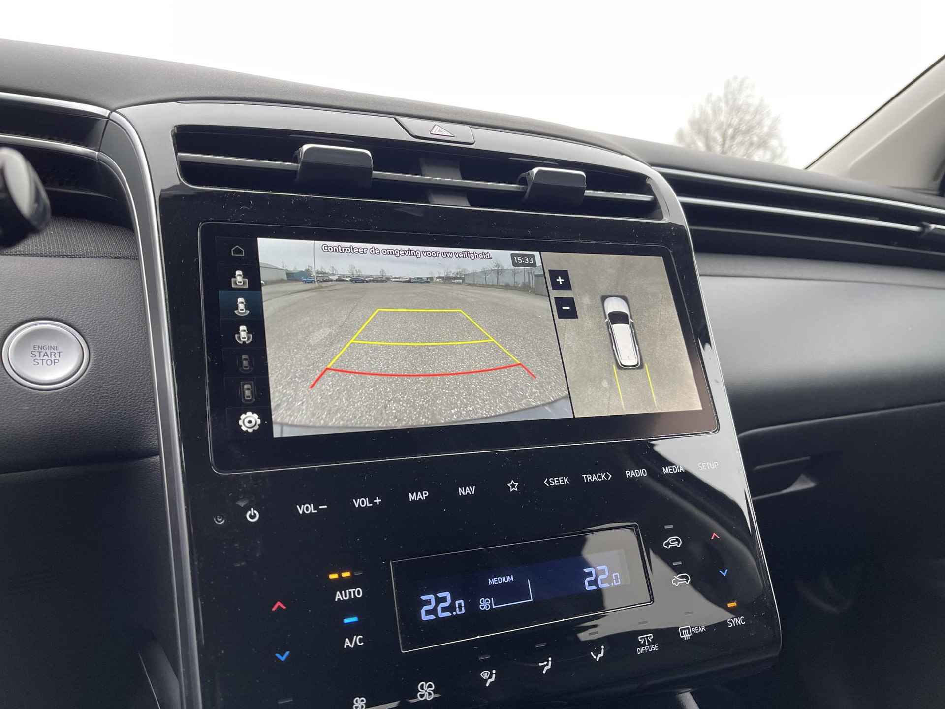 Hyundai Tucson 1.6 T-GDI MHEV Premium | Vol-Leder | Digitaal Instrumentenpaneel | Adapt. Cruise Control | Apple Carplay/Android Auto | Stoelverwarming | Dodehoek Detectie | 360° Camera | Rijklaarprijs! - 17/29