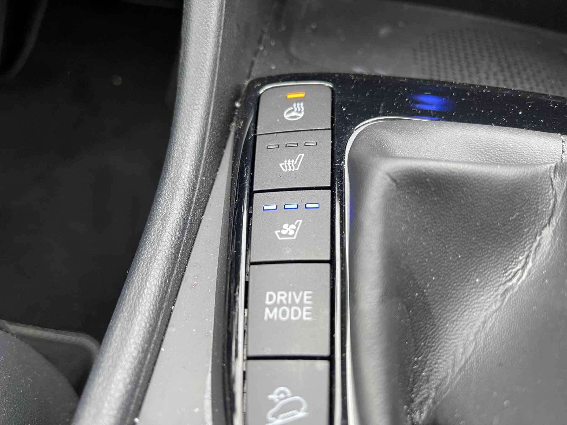 Hyundai Tucson 1.6 T-GDI MHEV Premium / PRIJS = RIJKLAAR! / Vol-Leder | Digitaal Instrumentenpaneel | Adapt. Cruise Control | Apple Carplay/Android Auto | Stoelverwarming | Dodehoek Detectie | 360° Camera - 24/29