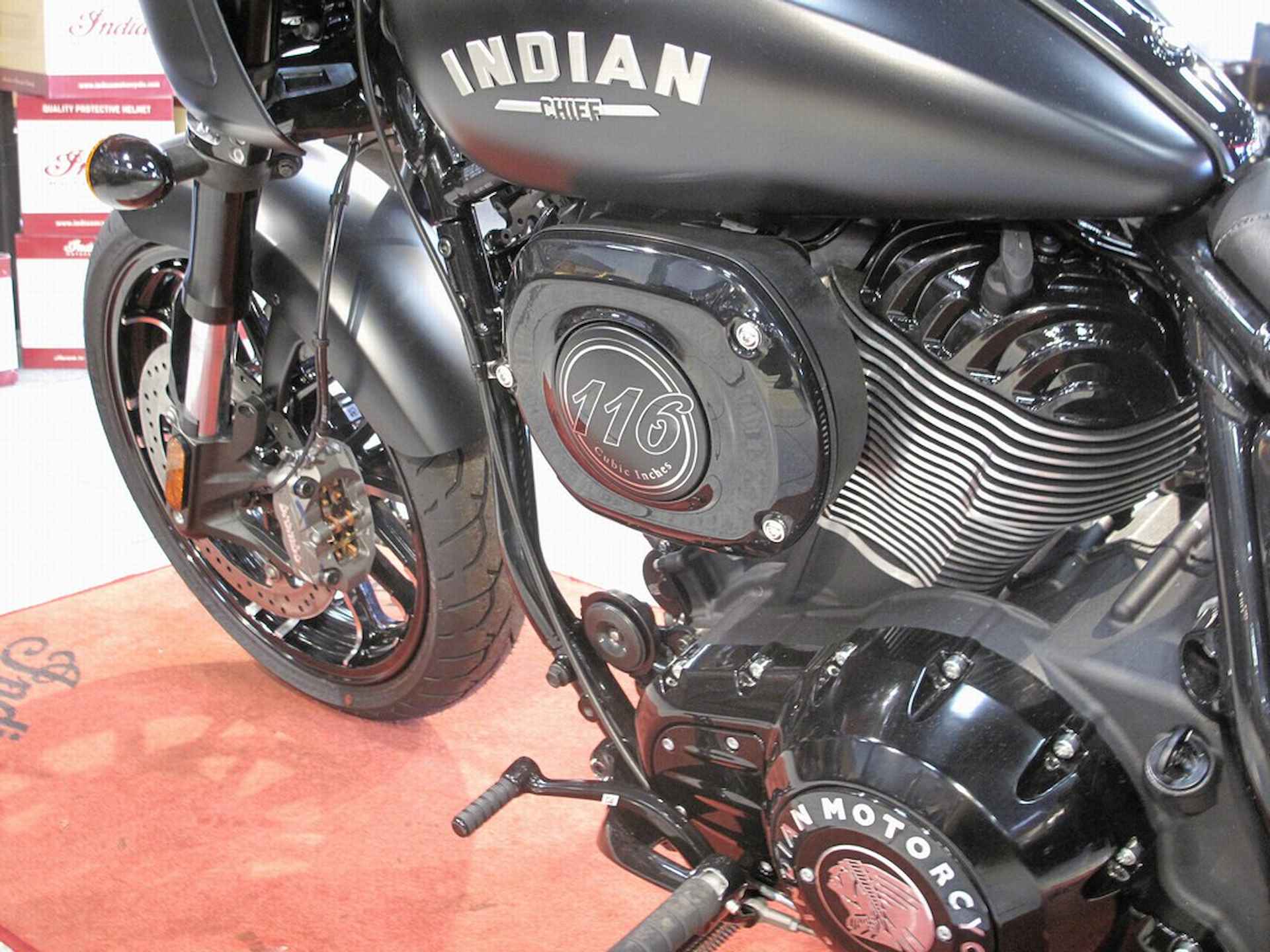 Indian Sport Chief Official Indian Motorcycle Dealer - 5/9
