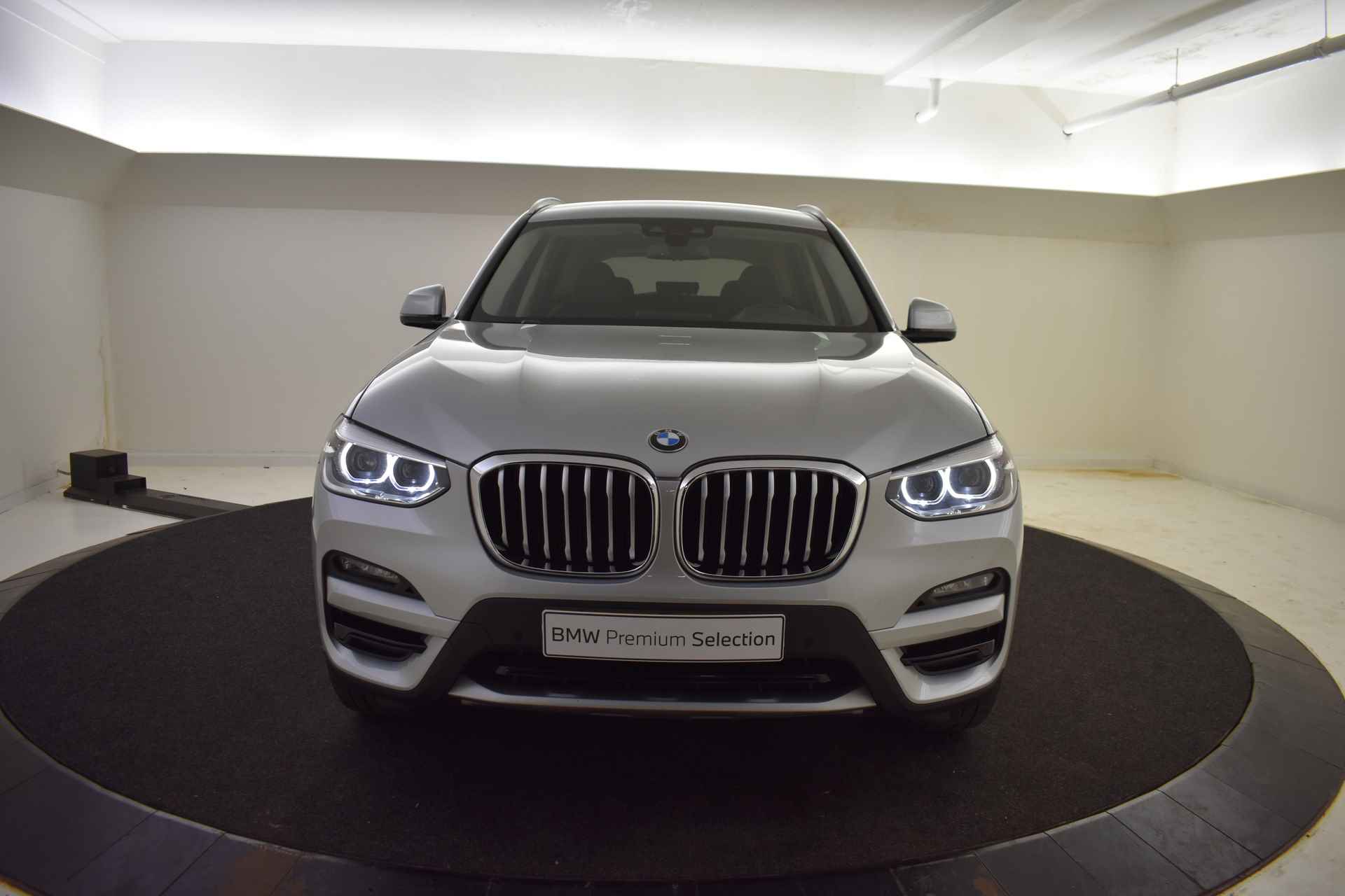 BMW X3 xDrive30e Executive xLine Automaat / Trekhaak / Sportstoelen / LED / Gesture Control / Live Cockpit Professional / Stoelverwarming - 46/48
