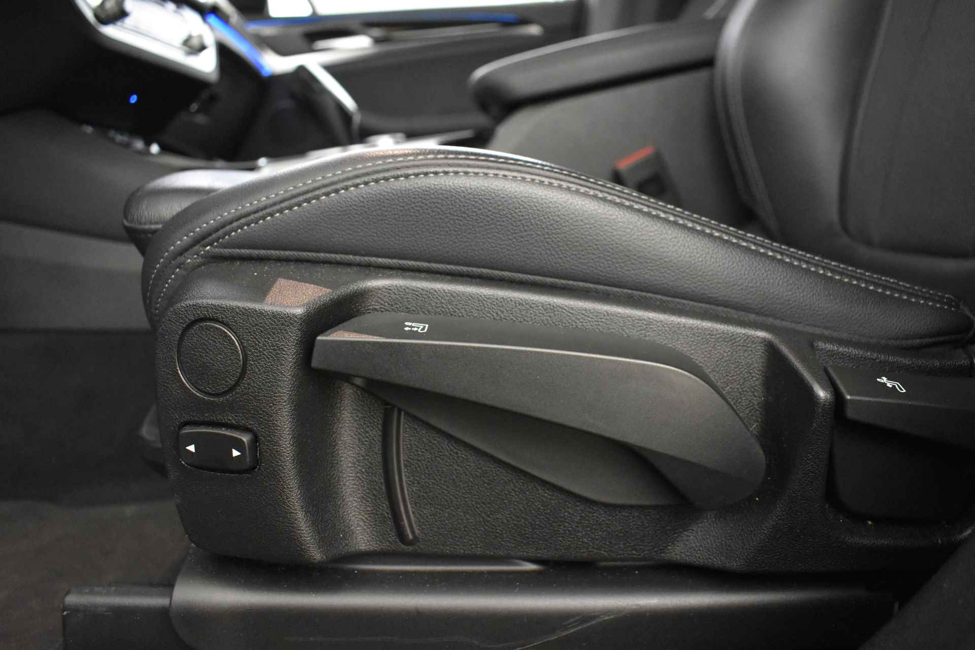 BMW X3 xDrive30e Executive xLine Automaat / Trekhaak / Sportstoelen / LED / Gesture Control / Live Cockpit Professional / Stoelverwarming - 16/48
