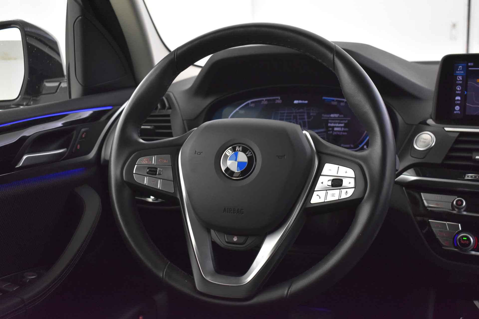 BMW X3 xDrive30e Executive xLine Automaat / Trekhaak / Sportstoelen / LED / Gesture Control / Live Cockpit Professional / Stoelverwarming - 20/48