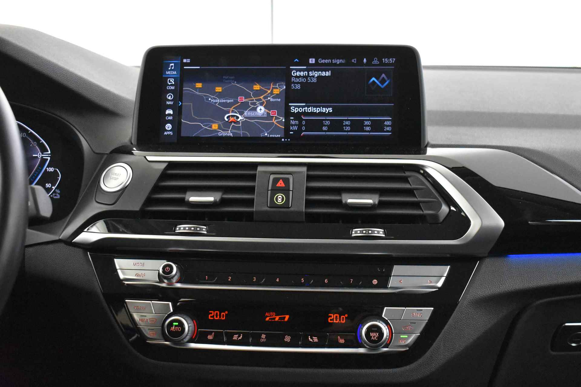 BMW X3 xDrive30e Executive xLine Automaat / Trekhaak / Sportstoelen / LED / Gesture Control / Live Cockpit Professional / Stoelverwarming - 24/48