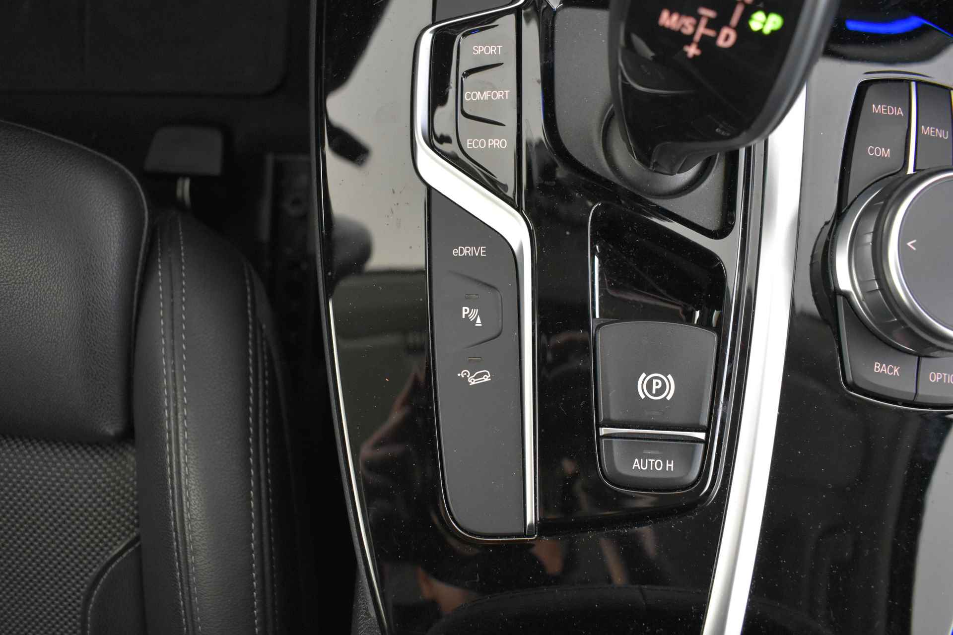 BMW X3 xDrive30e Executive xLine Automaat / Trekhaak / Sportstoelen / LED / Gesture Control / Live Cockpit Professional / Stoelverwarming - 30/48