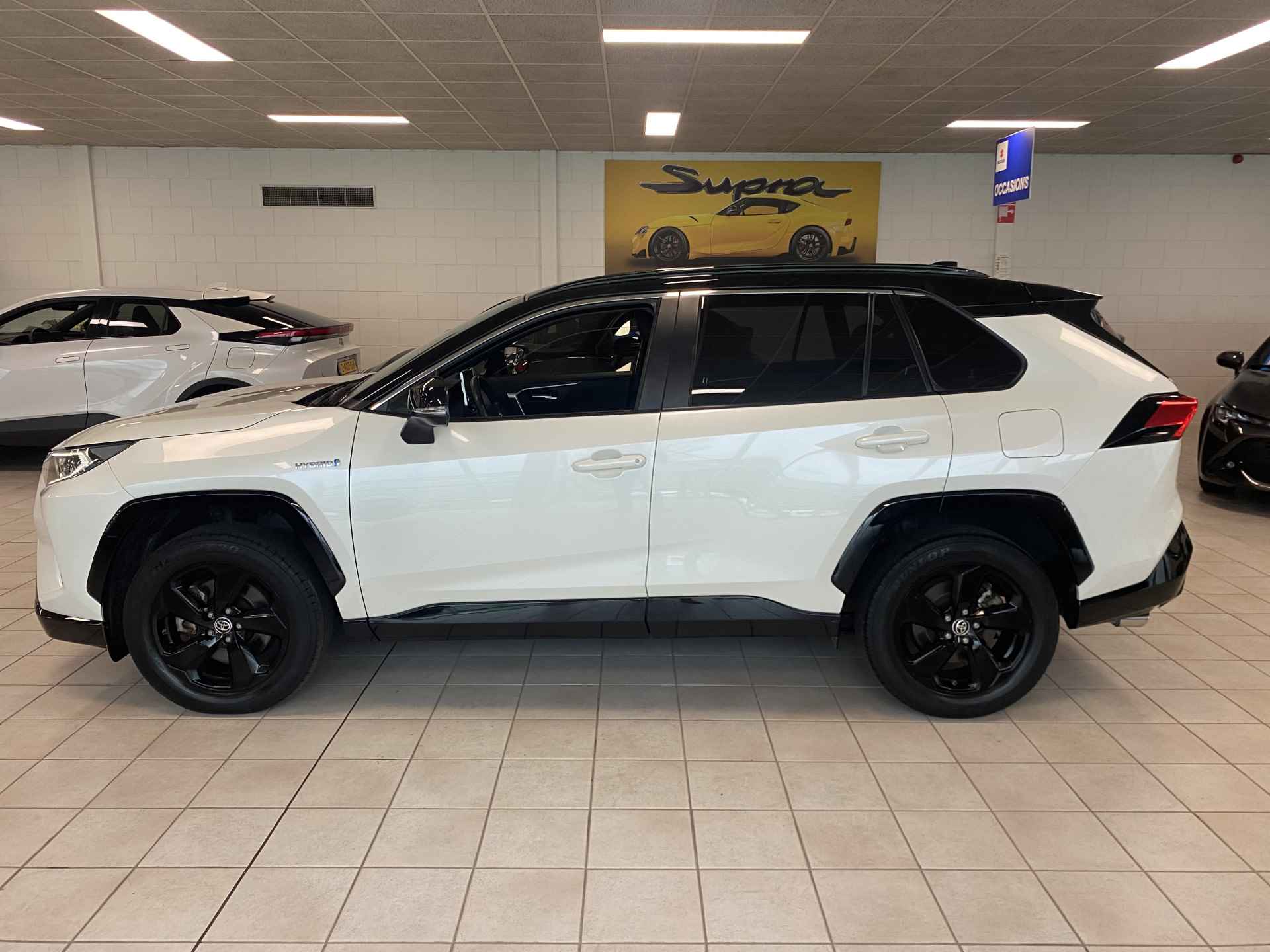 Toyota RAV4 2.5 Hybrid Bi-Tone - 2/34