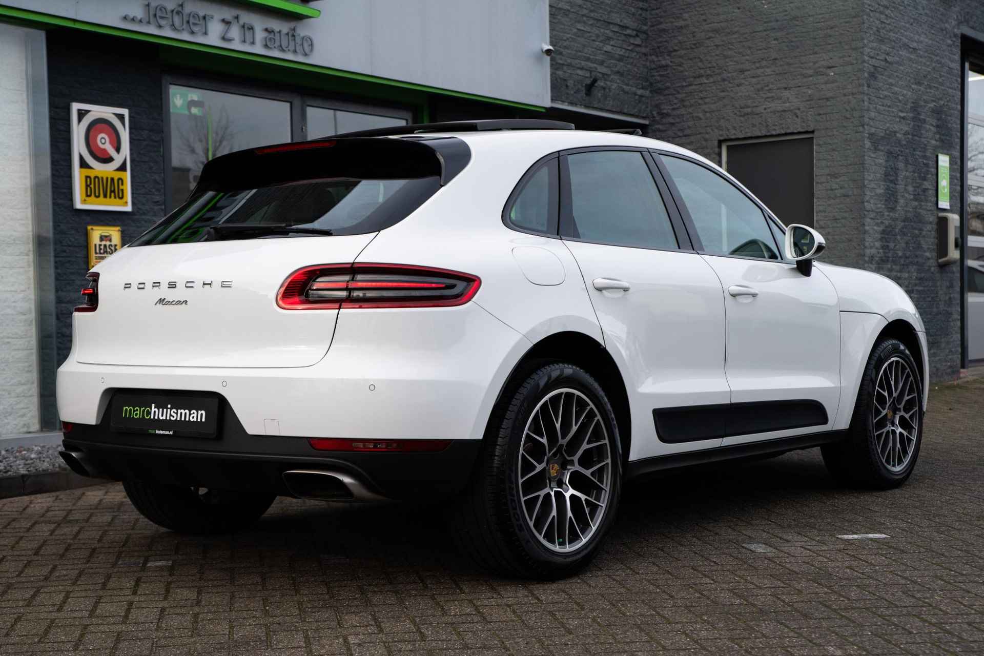 Porsche Macan 2.0 / PANODAK / LUCHTVERING - 33/51