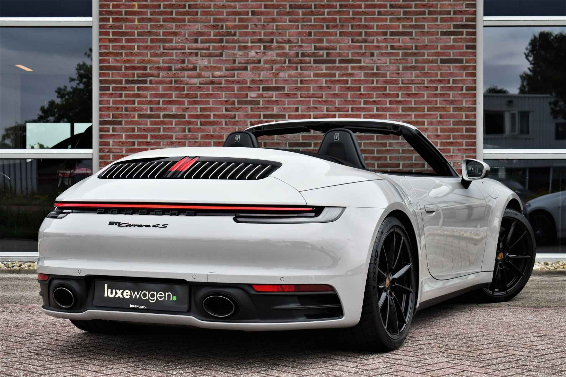 Porsche 911 Cabriolet 3.0 Carrera 4S 450pk Ceramic | Kreide | Chrono | Sportuitlaat | Bose - 2/85