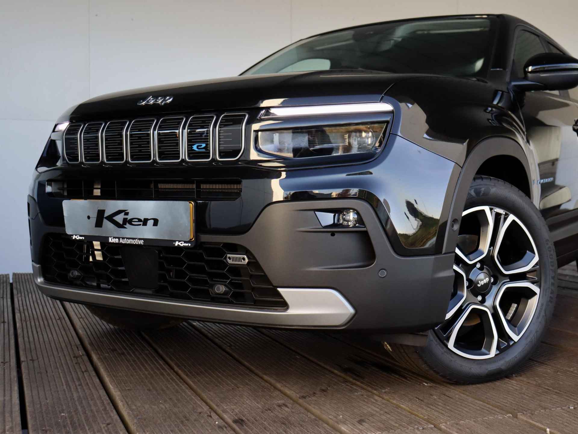 Jeep Avenger Summit 54 kWh | Navi | ACC | PDC Voor achter | - 14/27