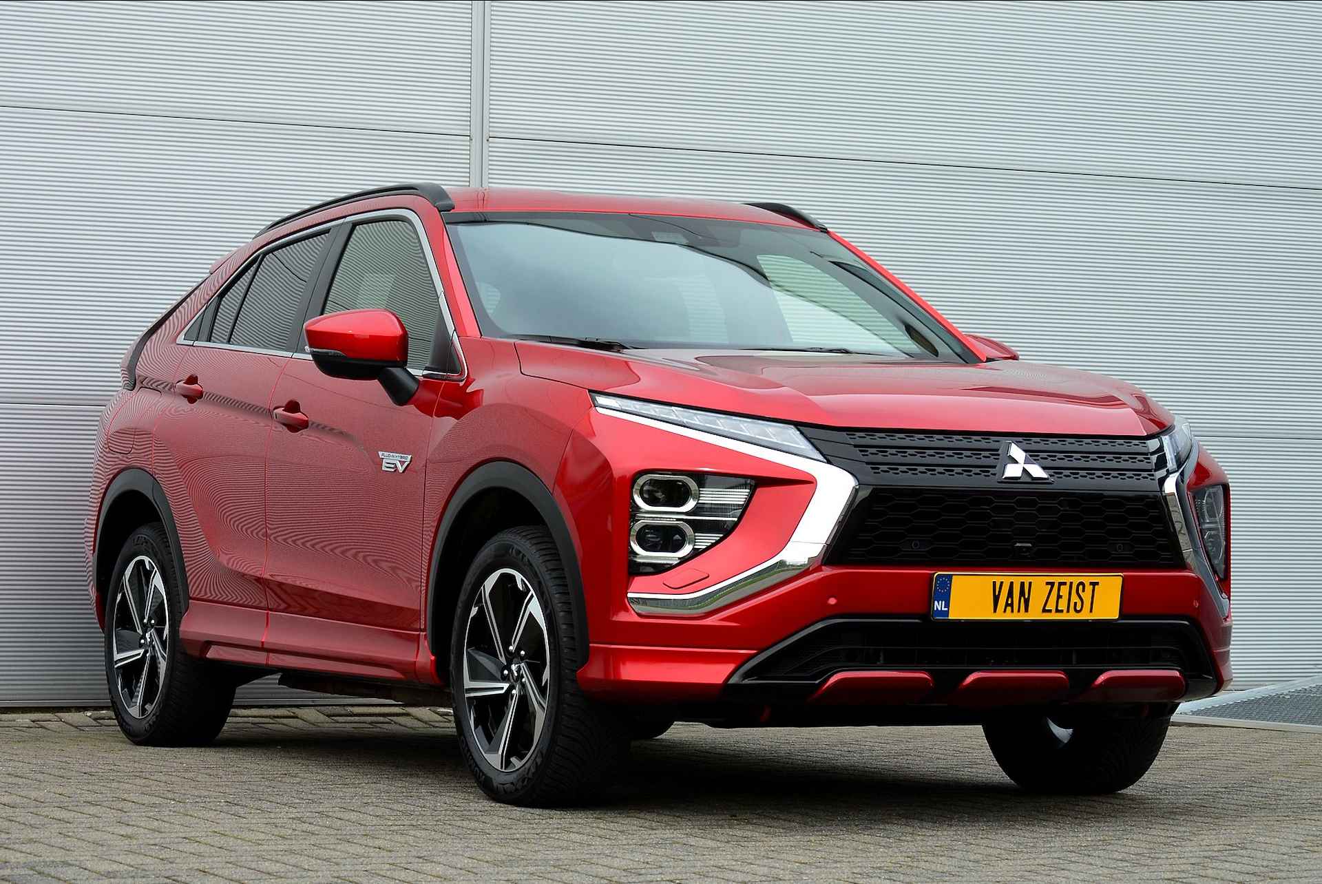 Mitsubishi Eclipse Cross PHEV 2.4 BUSINESS EXECUTIVE 4WD | PLUG IN HYBRID | ADAPTIEF CRUISE | ALL SEASON BANDEN | FABRIEKGARANTIE TOT 23-12-2027* | ALL IN RIJKLAARPRIJS - 12/45