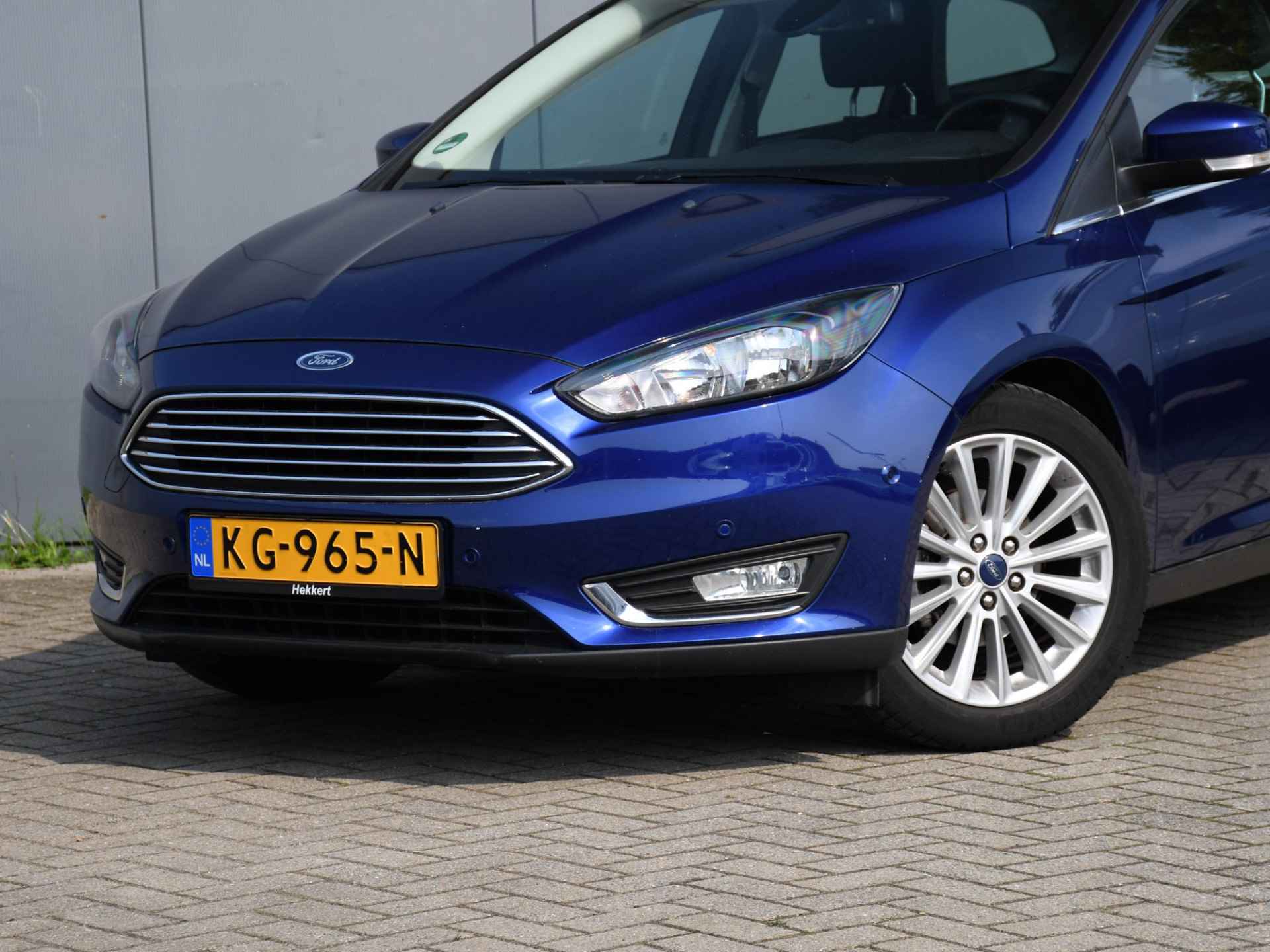 Ford Focus Wagon Titanium 1.0 125pk PDC | 17''LM | CRUISE.C | NAVI | AUTOM. INPARKEREN | QUICK CLEAR | KEYLESS - 2/35