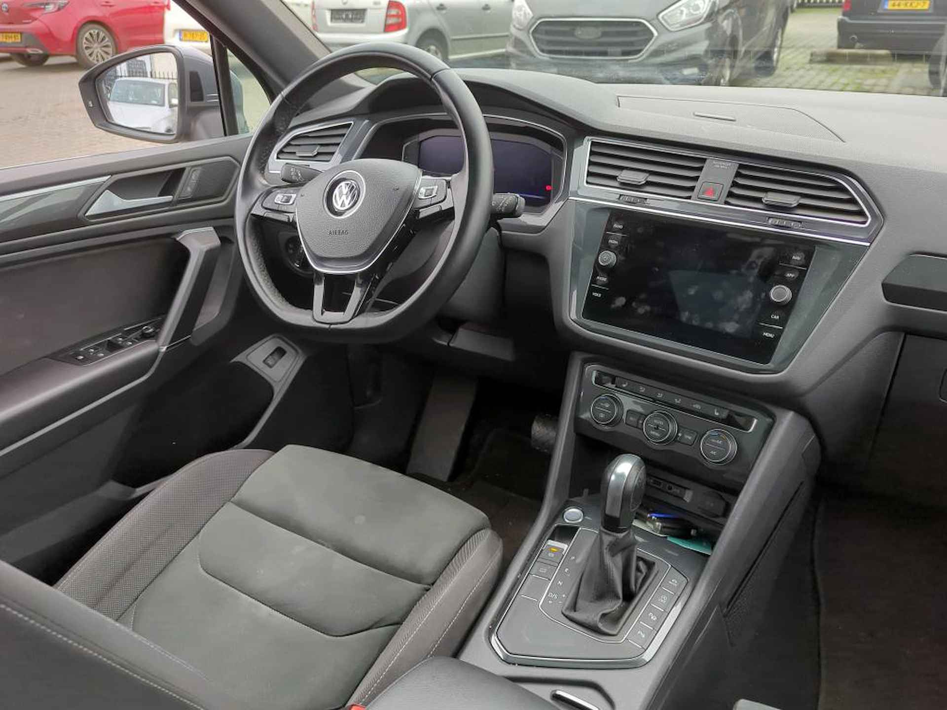 Volkswagen Tiguan Allspace 1.5 TSI 150PK Highline Business R 7p. / R-Line Exterieur / Panoramadak / Digitale Cockpit / Zwenkbare Trekhaak / LED - 7/20