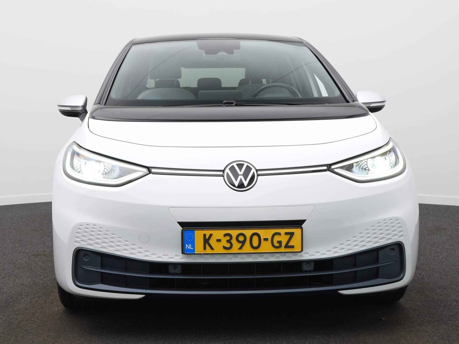 Volkswagen ID.3 First 58 kWh / Adap. Cruise / Navi / Camera - 2/46