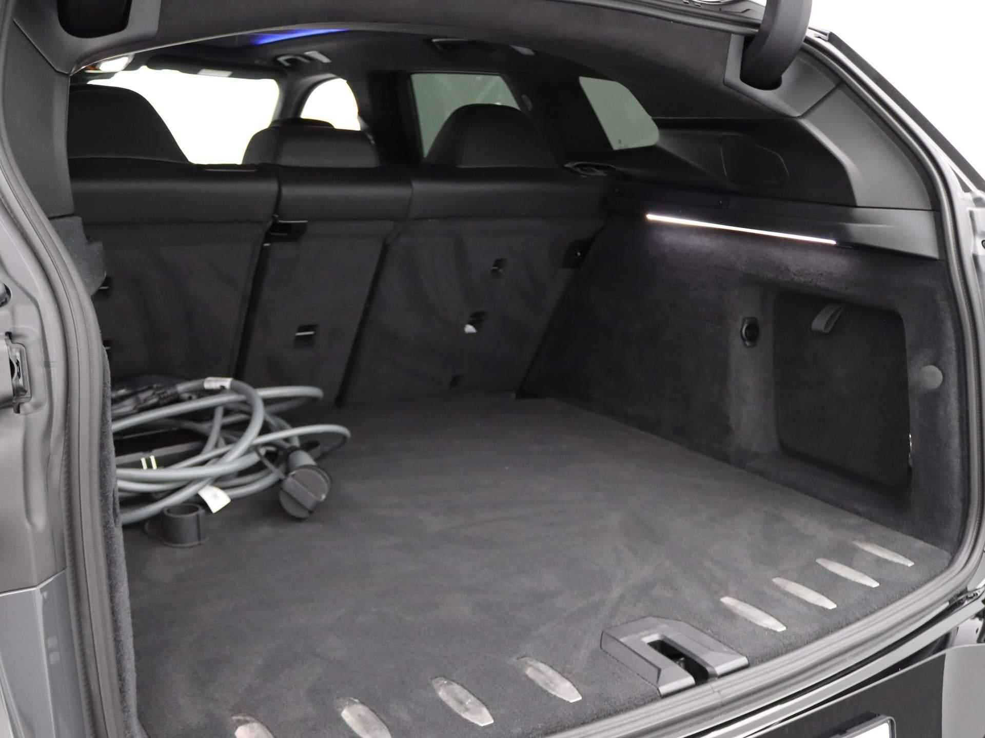 BMW XM PHEV Adaptief M Onderstel Professional | Soft Close | Trekhaak | Stoelventilatie | Driving Assistant Professional | Bowers & Wilkins | 23'' - 33/33