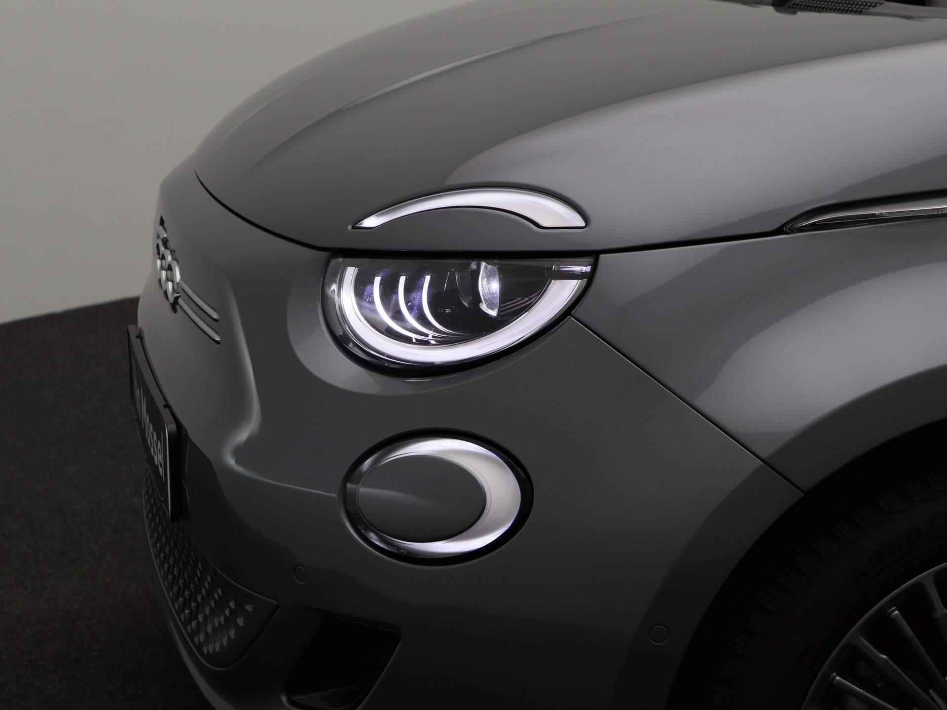 Fiat 500 Icon 42 kWh | Navi | CARPLAY | ECC | Cam | LMV | LED | KEYLESS | €2000,- SUBSIDIE! | - 15/35