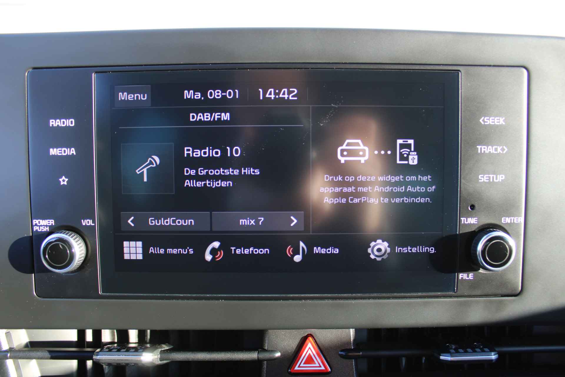 Kia Sportage 1.6 T-GDi MHEV DynamicLine | Airco | Cruise | Camera | 17" LM | Stuurwiel verwarmd | Apple Carplay | Android auto | - 18/30