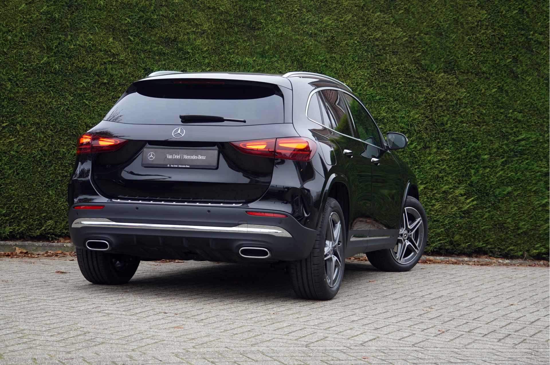 Mercedes-Benz GLA GLA 250 e AMG Line Facelift | Distronic Burmester Keyless Multibeam - 20/49