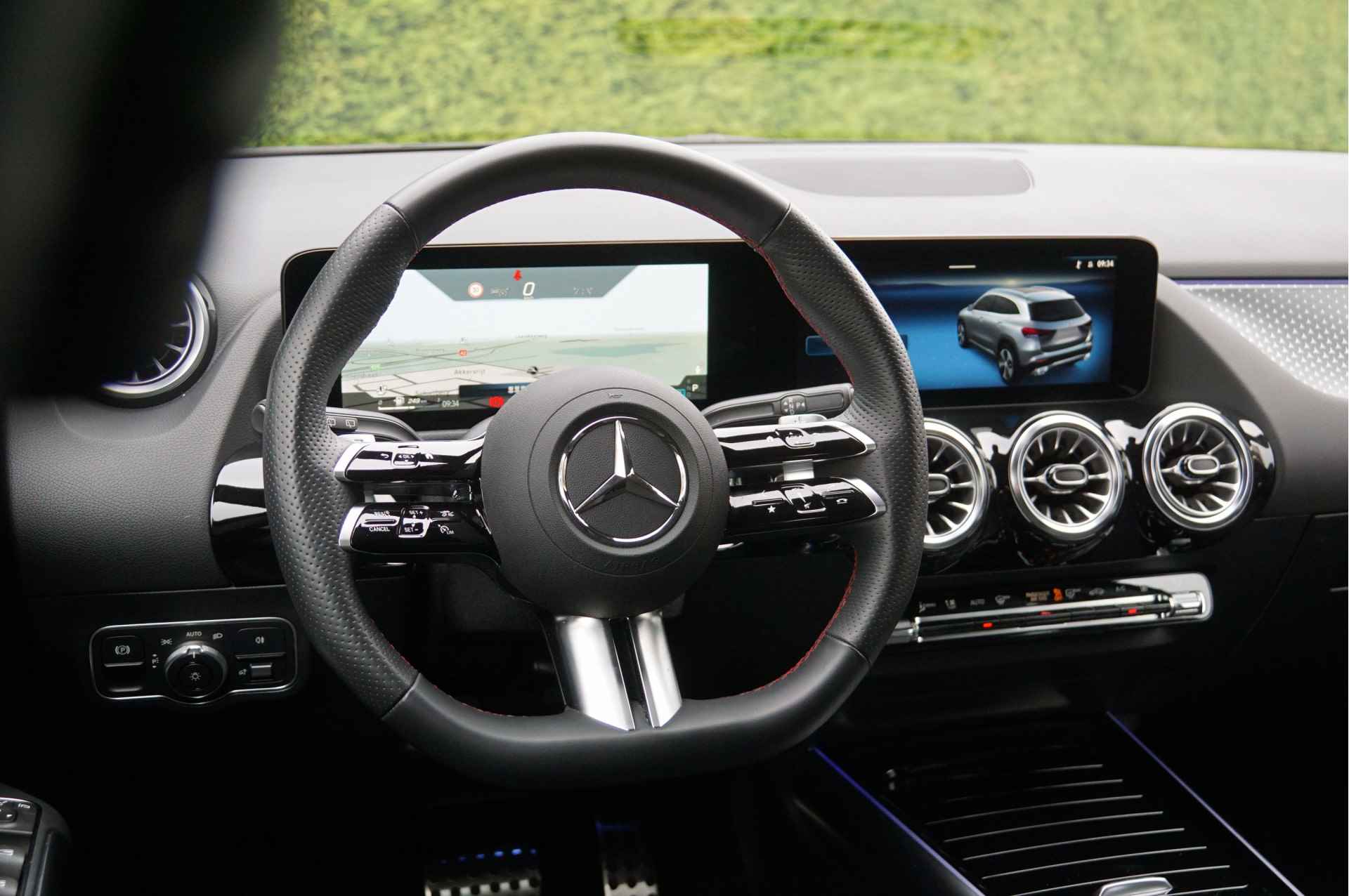 Mercedes-Benz GLA GLA 250 e AMG Line Facelift | Distronic Burmester Keyless Multibeam - 32/49