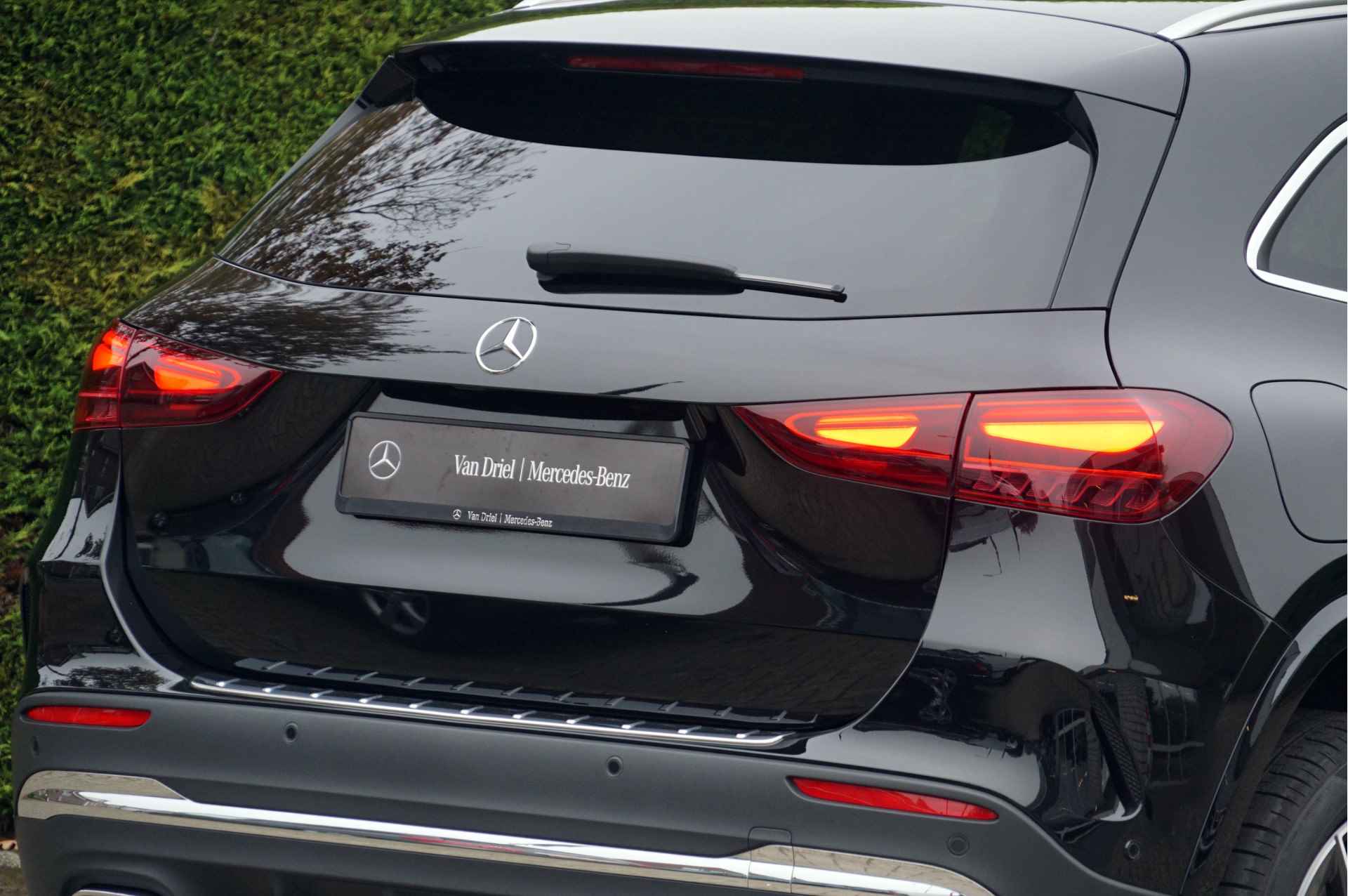 Mercedes-Benz GLA GLA 250 e AMG Line Facelift | Distronic Burmester Keyless Multibeam - 35/49