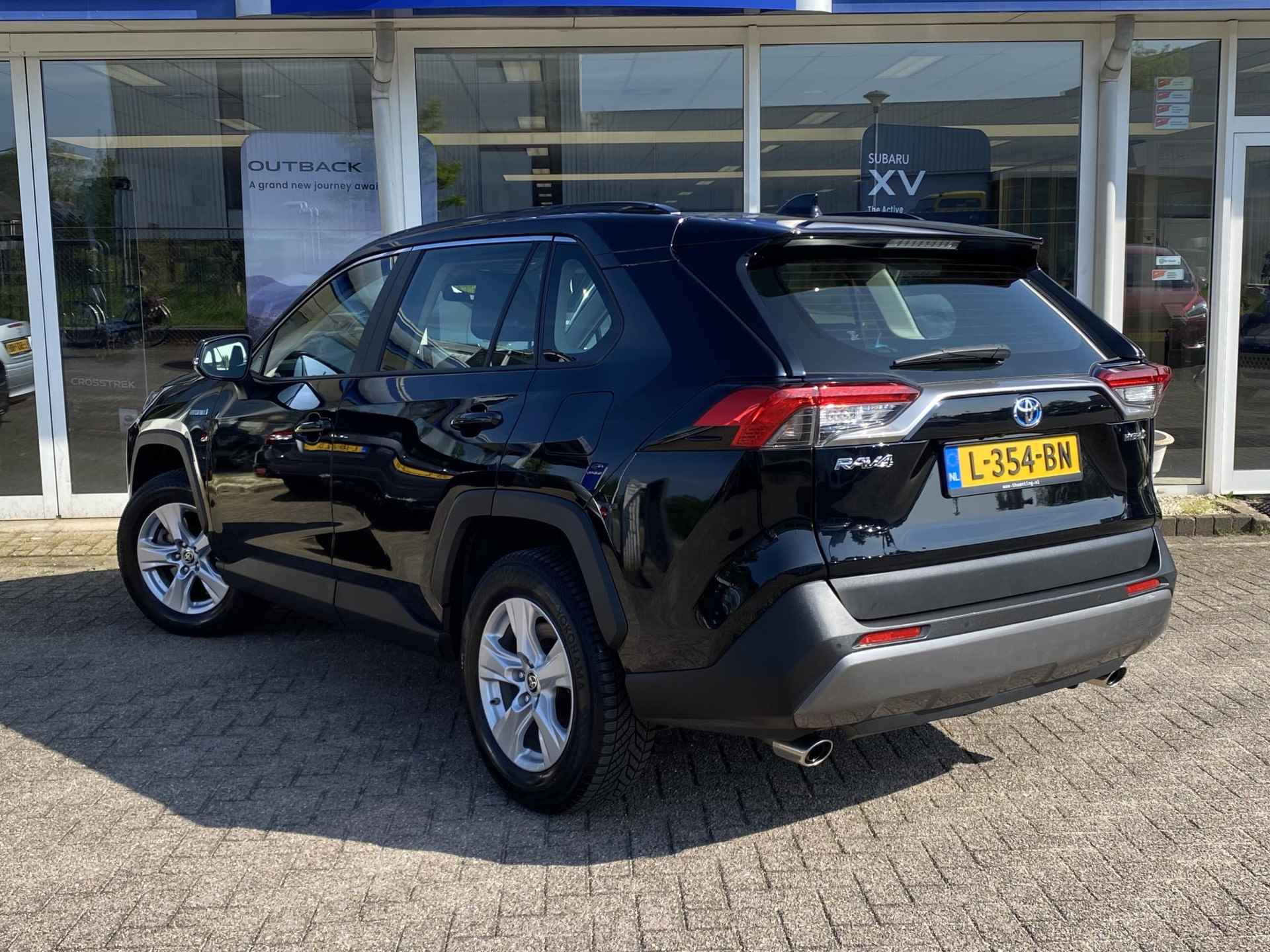 Toyota RAV4 2.5 Hybrid Active | Adaptieve cruise control | Climate control | DAB radio & Apple Carplay/Android Auto | Achteruitrijcamera | Parkeersensoren achter | - 6/36