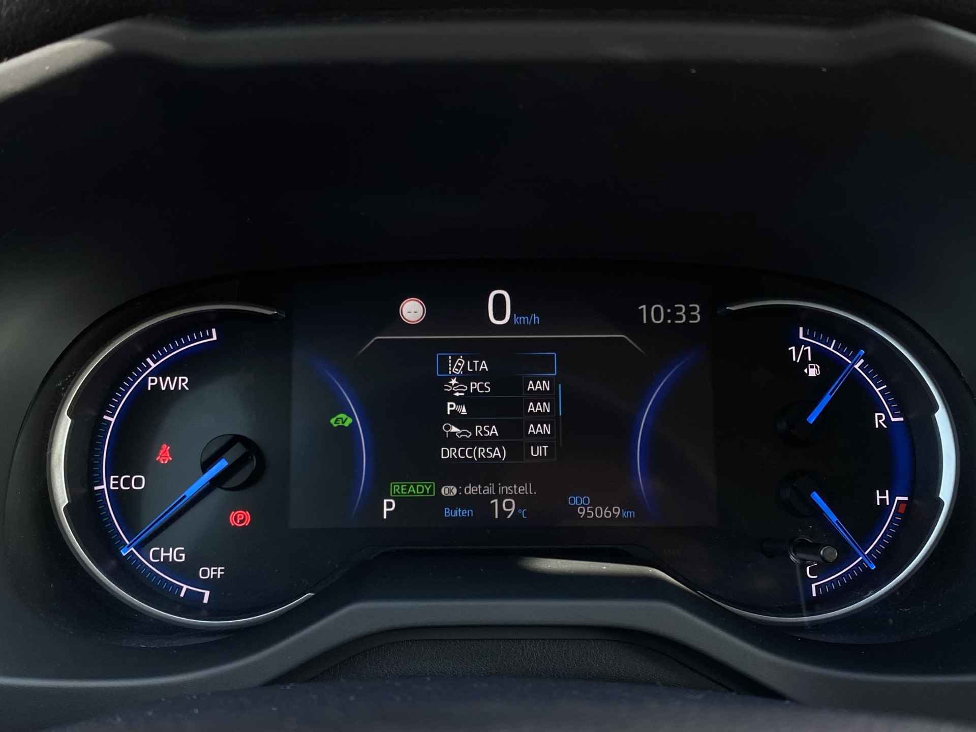 Toyota RAV4 2.5 Hybrid Active | Adaptieve cruise control | Climate control | DAB radio & Apple Carplay/Android Auto | Achteruitrijcamera | Parkeersensoren achter | - 17/36