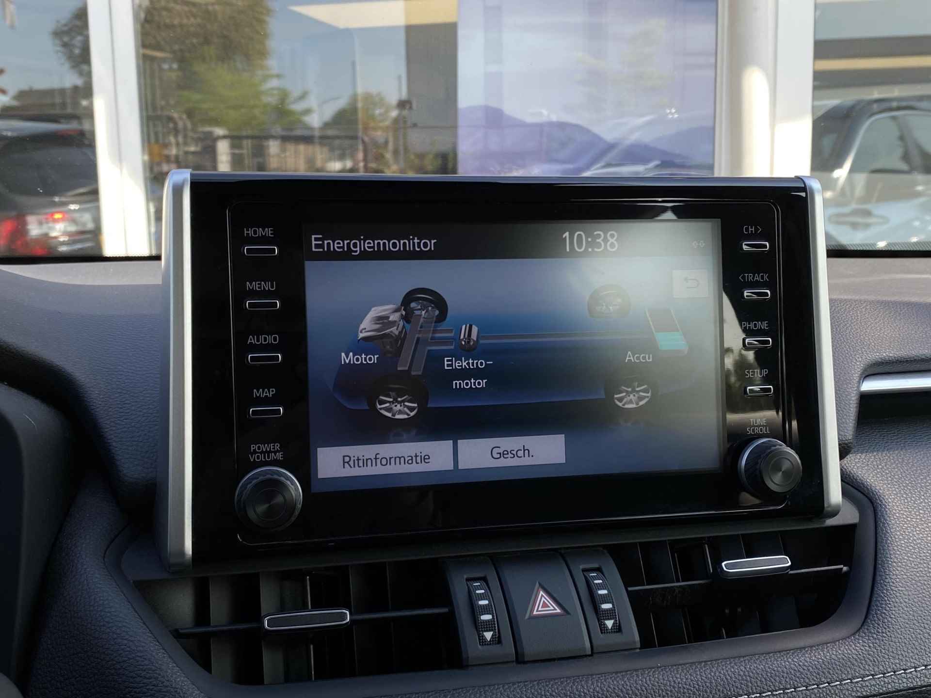 Toyota RAV4 2.5 Hybrid Active | Adaptieve cruise control | Climate control | DAB radio & Apple Carplay/Android Auto | Achteruitrijcamera | Parkeersensoren achter | - 23/36