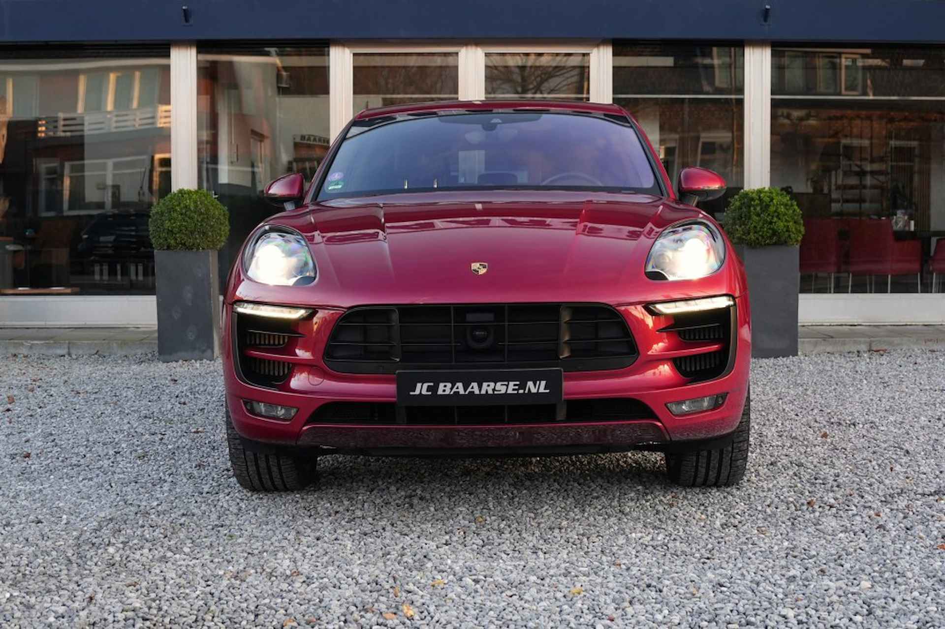 PORSCHE Macan 3.6 TURBO - 2/56