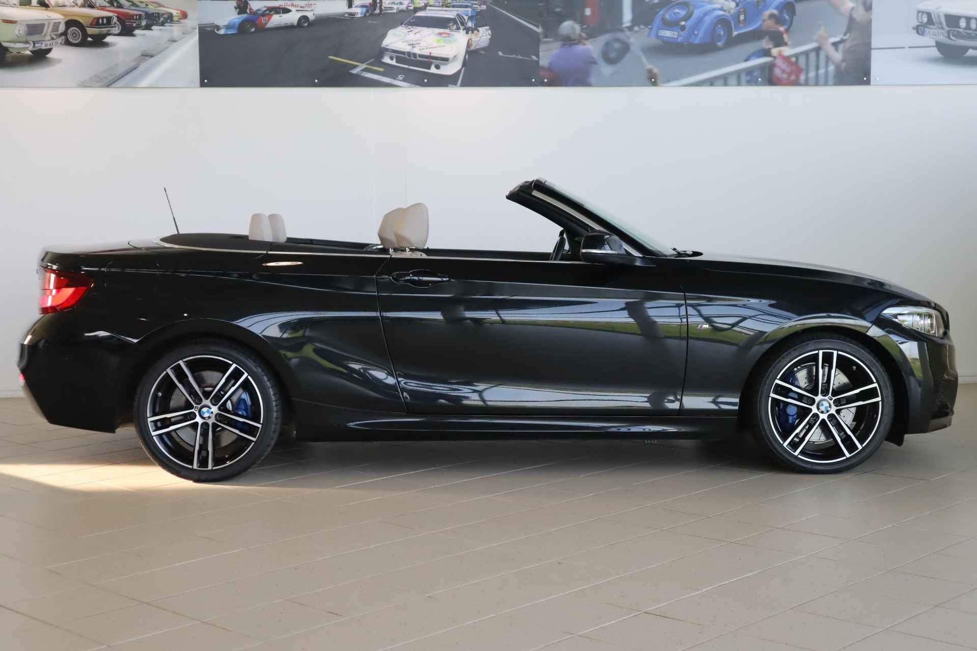 BMW 2-serie Cabrio 230i High Executive M Sportpakket | Safety Pack | Driving Assitant | Nieuwprijs € 80.022,- - 3/27