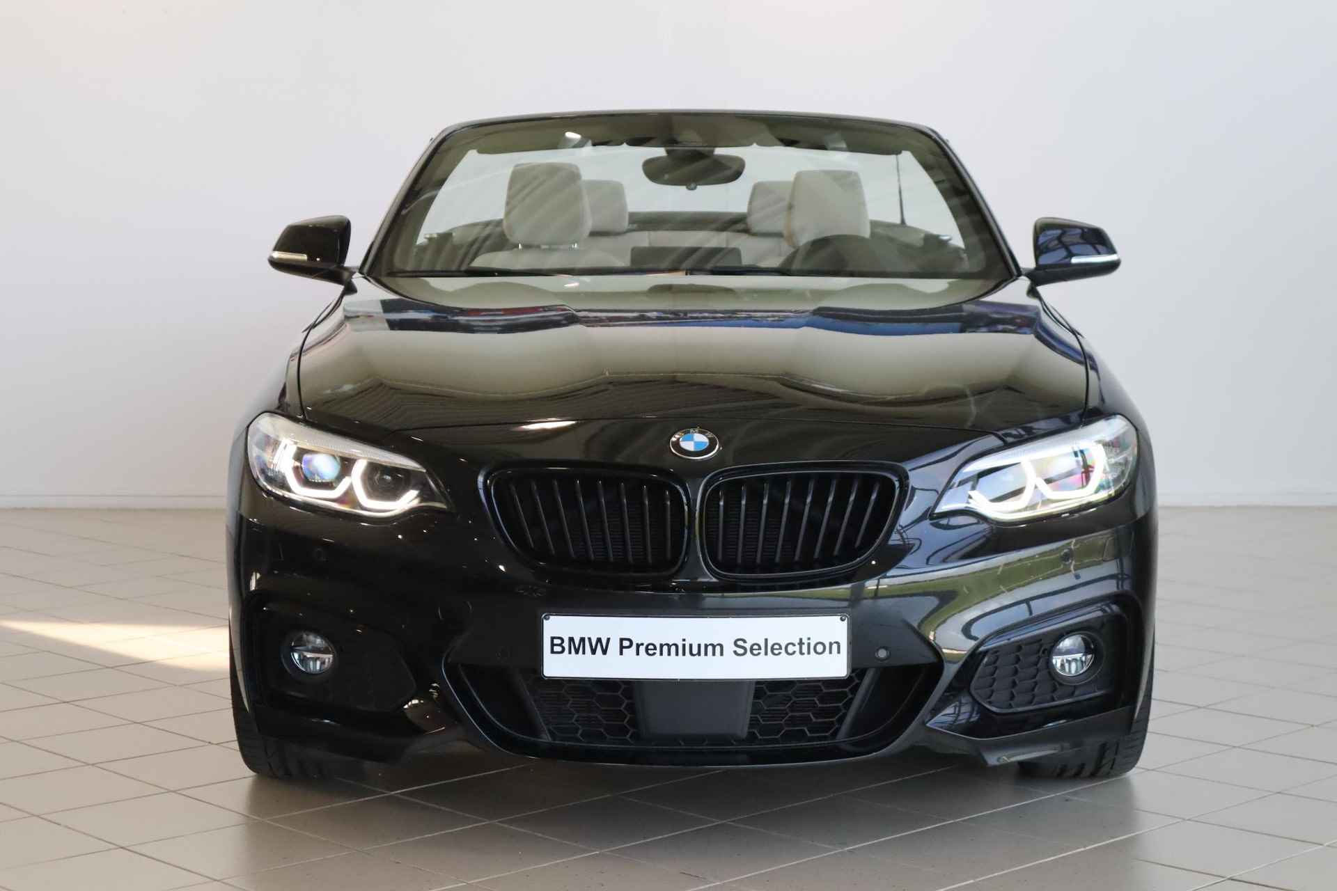 BMW 2-serie Cabrio 230i High Executive M Sportpakket | Safety Pack | Driving Assitant | Nieuwprijs € 80.022,- - 4/27