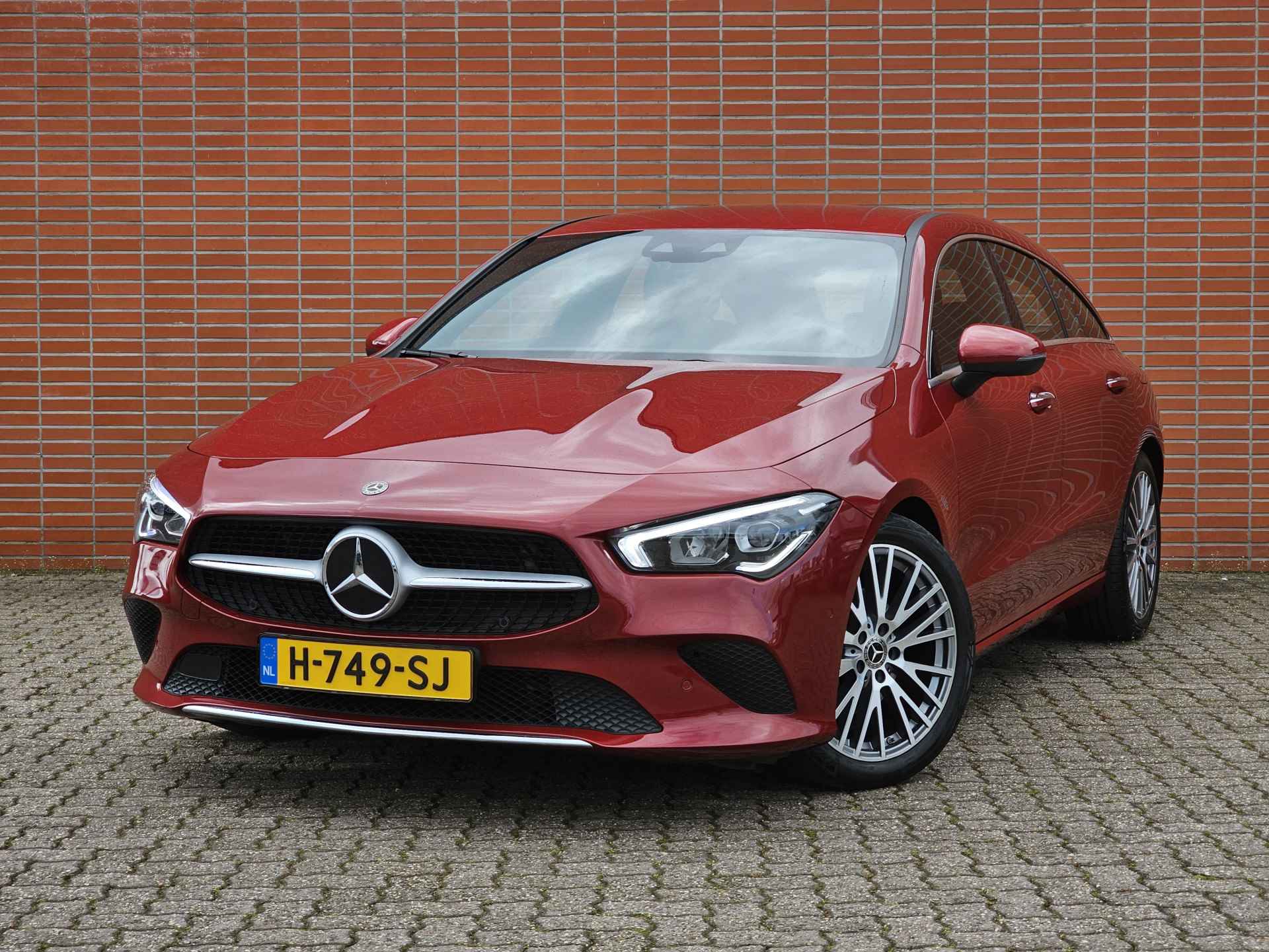 Mercedes-Benz CLA-Klasse 180 Shooting Brake Luxury-Line | Trekhaak | Sfeerverlichting | Apple Carplay | Stoelverwarming - 3/20