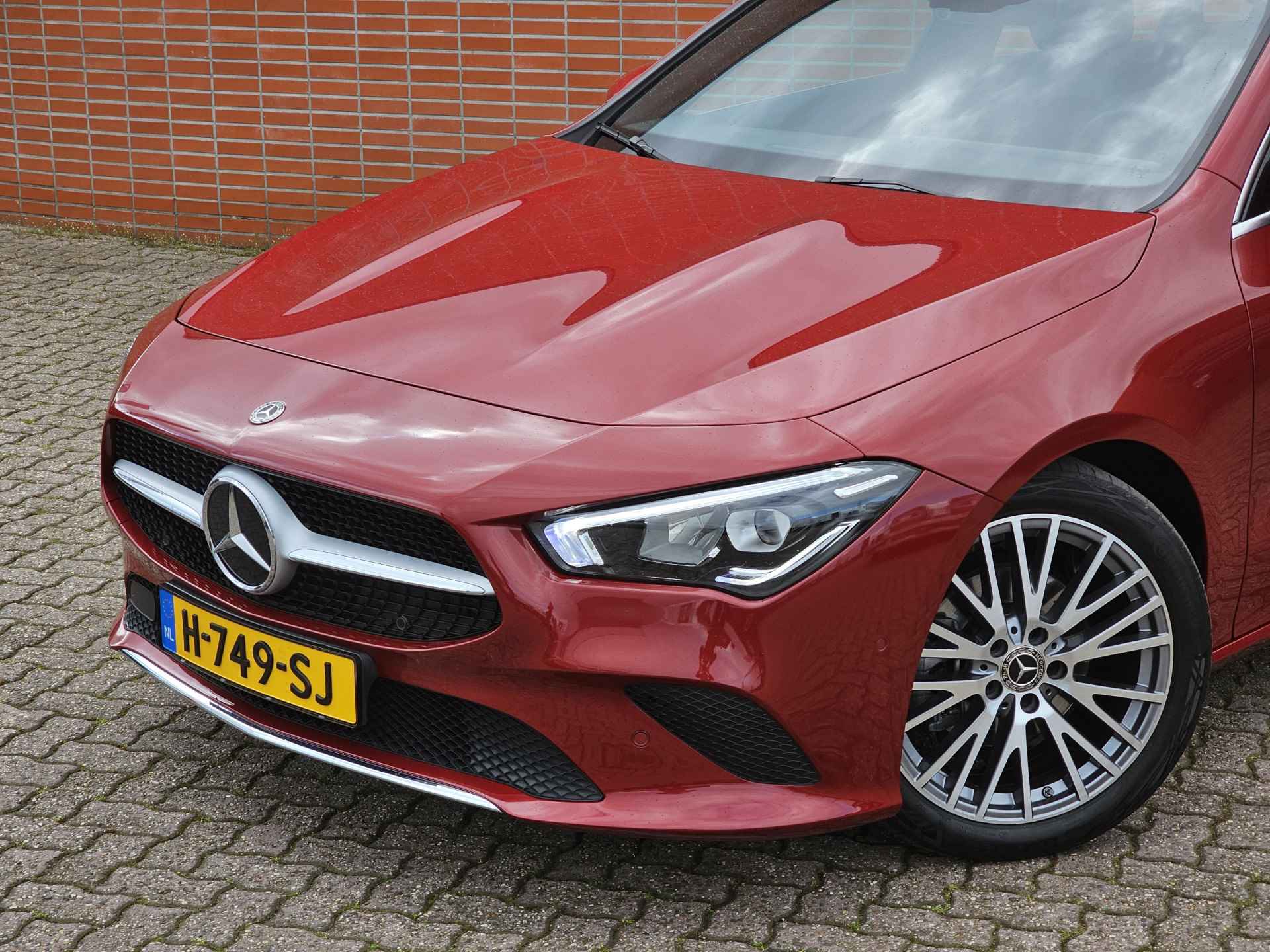 Mercedes-Benz CLA-Klasse 180 Shooting Brake Luxury-Line | Trekhaak | Sfeerverlichting | Apple Carplay | Stoelverwarming - 4/20