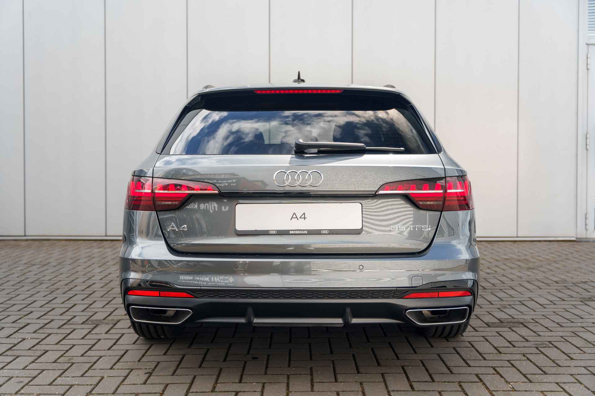 Audi A4 Avant S edition Competition - 34/40