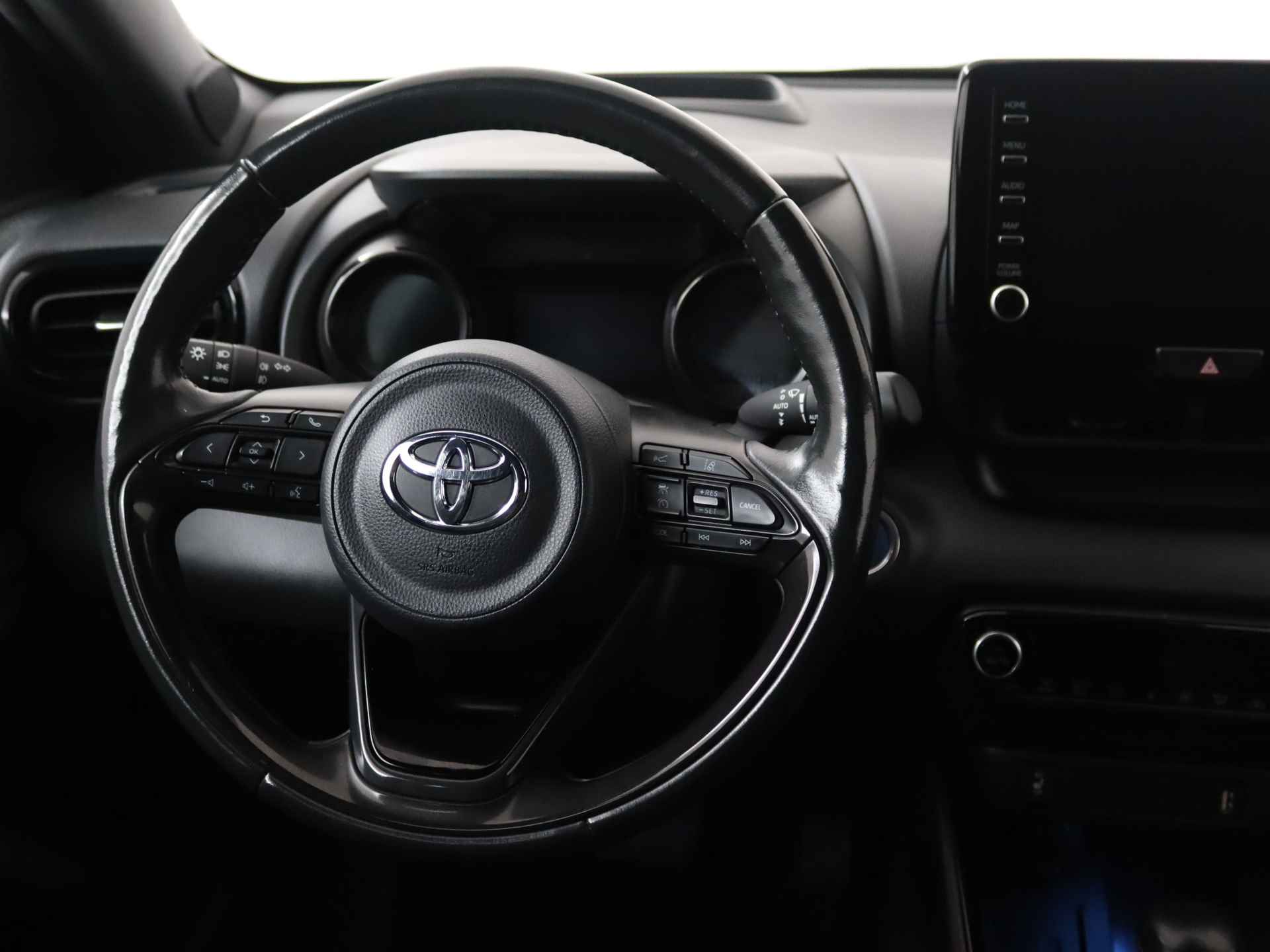 Toyota Yaris 1.5 Hybrid Launch Edition Limited | Winterpakket | LED | - 8/40