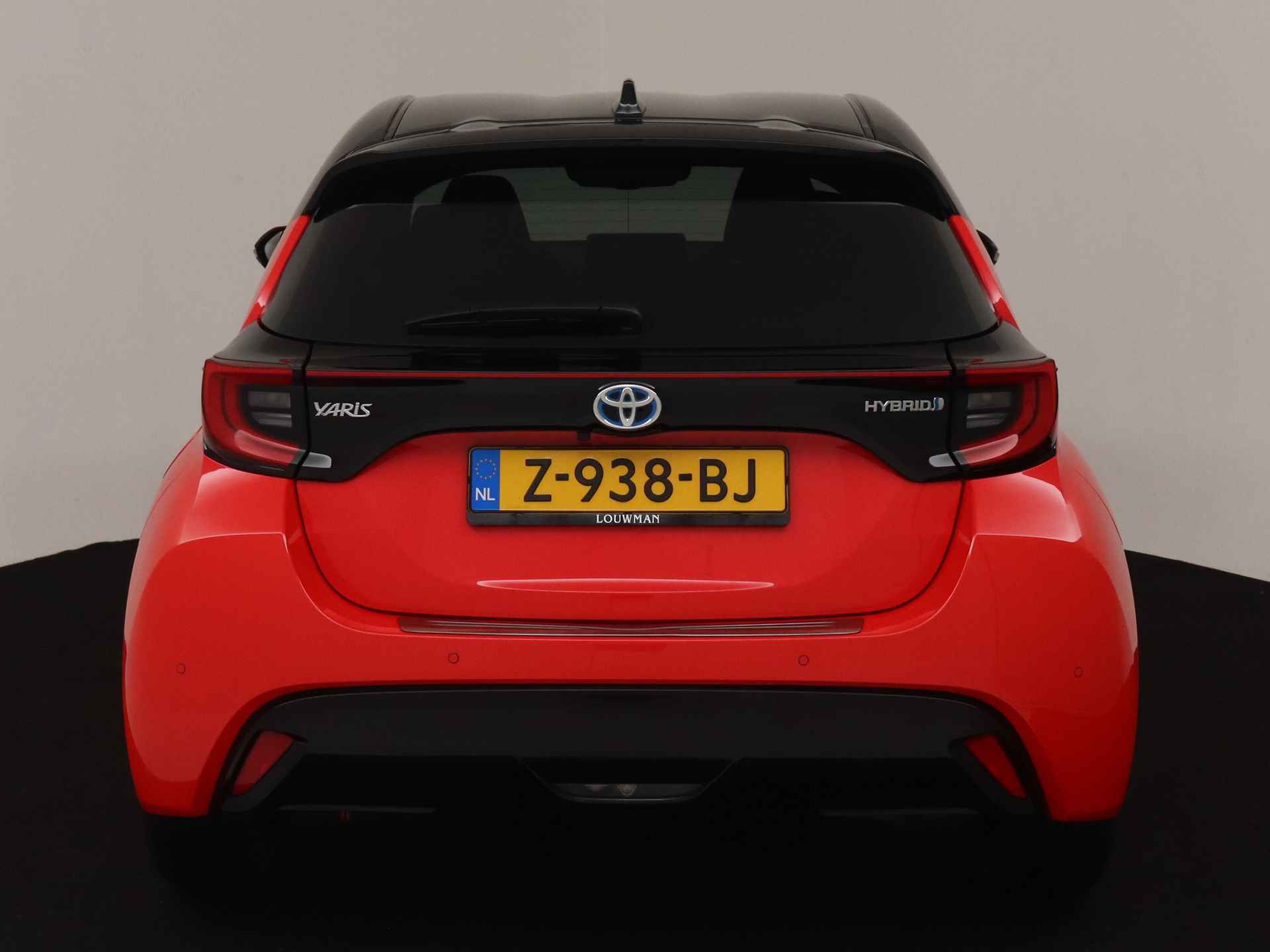 Toyota Yaris 1.5 Hybrid Launch Edition Limited | Winterpakket | LED | - 29/40