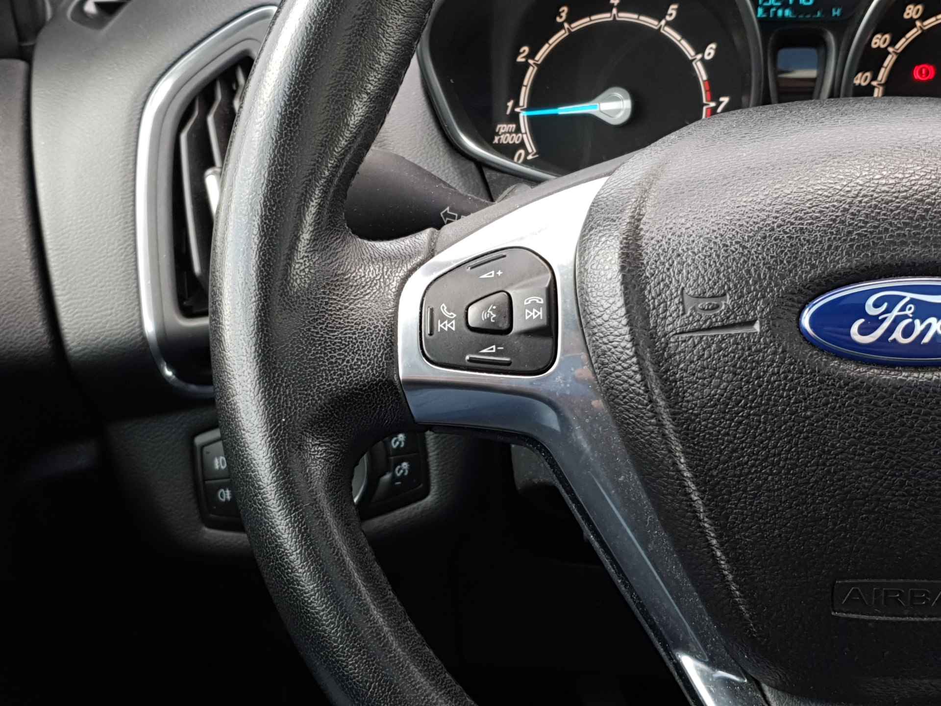 Ford B-MAX 1.0 125 PK Titanium | Camera | Half Leder | CruiseControl | Navigatie | Stoel- en Voorruitverwarming | 17 Inch LMV | Clima | - 14/34