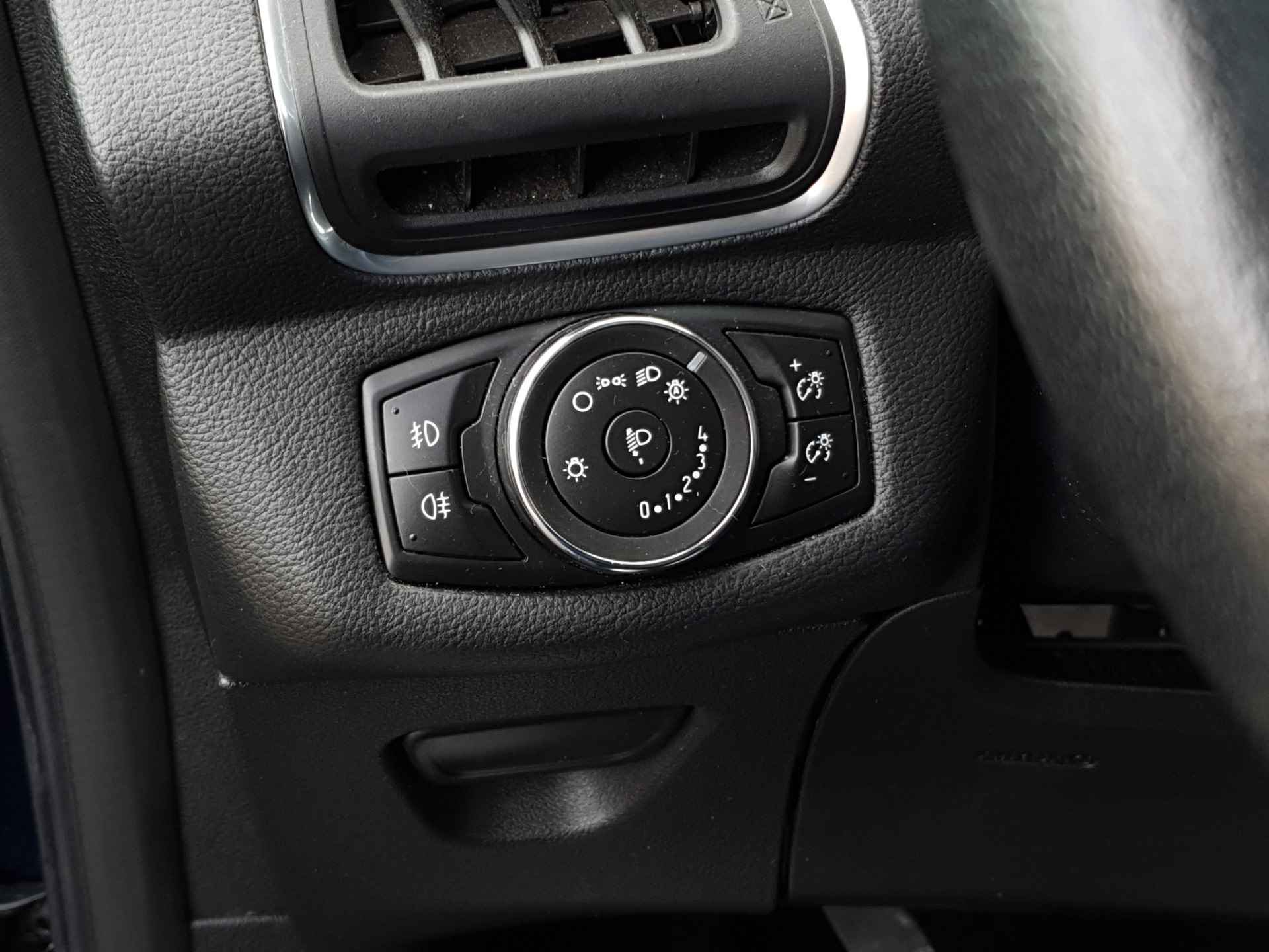 Ford B-MAX 1.0 125 PK Titanium | Camera | Half Leder | CruiseControl | Navigatie | Stoel- en Voorruitverwarming | 17 Inch LMV | Clima | - 16/34