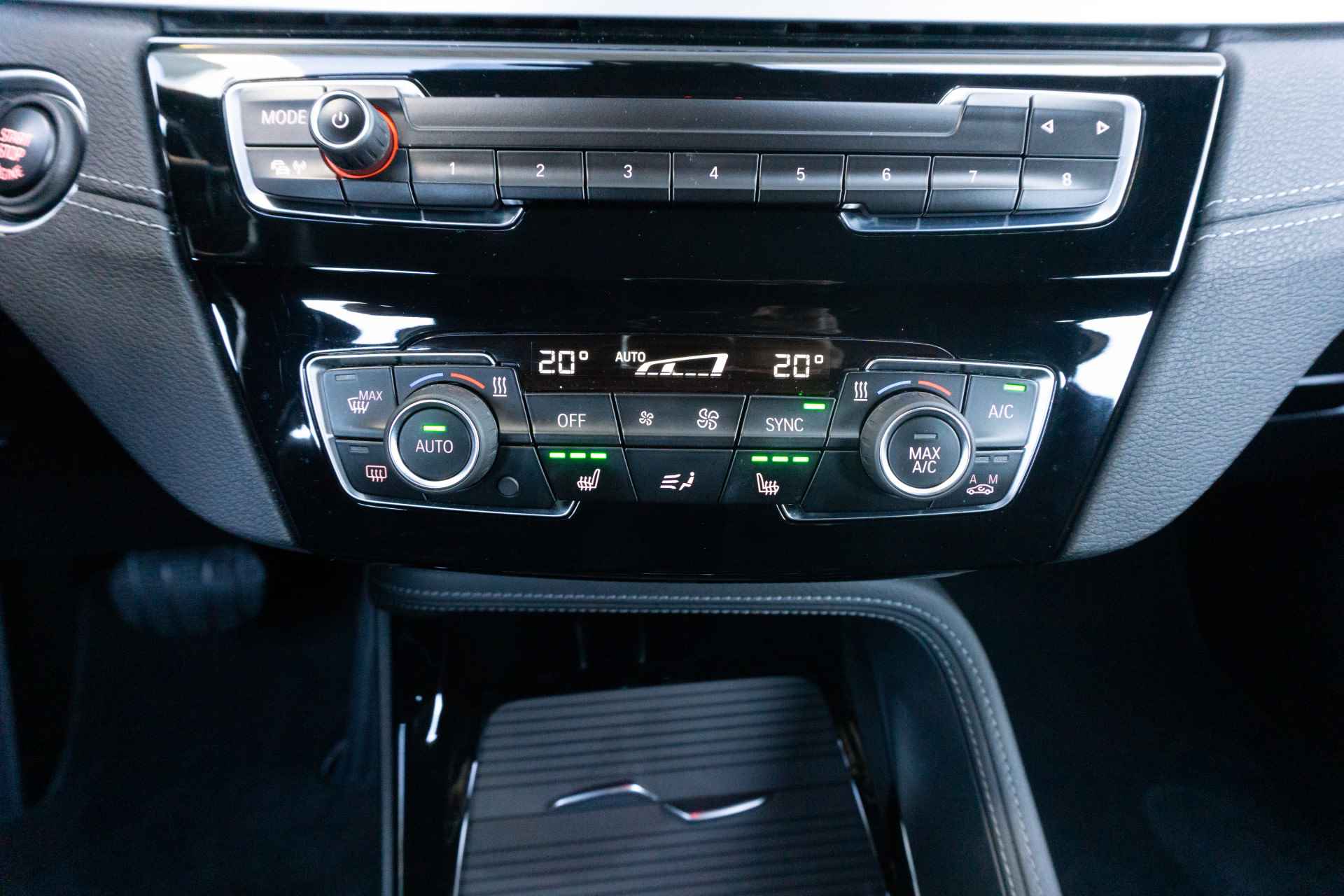 BMW X2 sDrive20i Executive / Achteruitrijcamera / Driving Assistant Plus / Sportstoelen / Hifi Systeem - 13/26