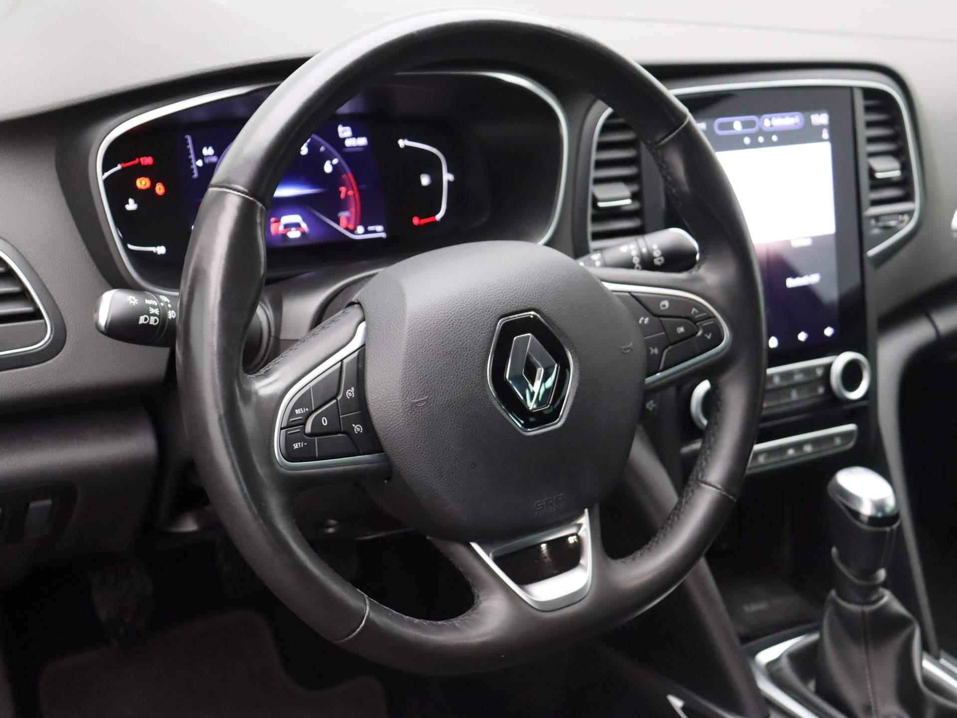 Renault Mégane Estate 140pk TCe Intens | Trekhaak 1700kg geremd | Stoel & Stuurverwarming | Head Up Display | 9.3'' Navigatie | - 16/45