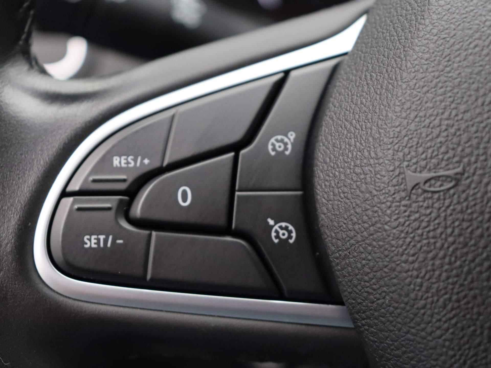 Renault Mégane Estate 140pk TCe Intens | Trekhaak 1700kg geremd | Stoel & Stuurverwarming | Head Up Display | 9.3'' Navigatie | - 20/45
