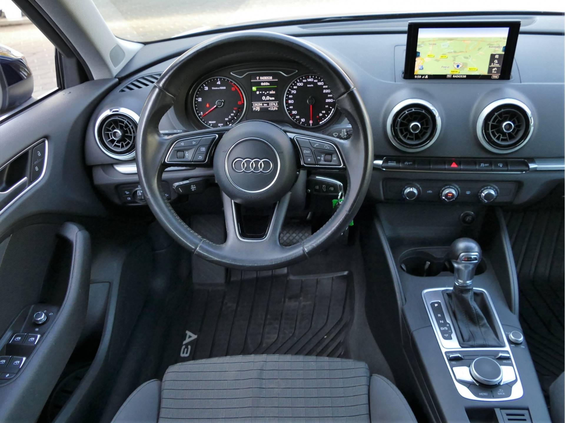Audi A3 Sportback 1.6 TDI Sport Lease 150pk Edition AUTOMAAT | LED koplampen - 18/54