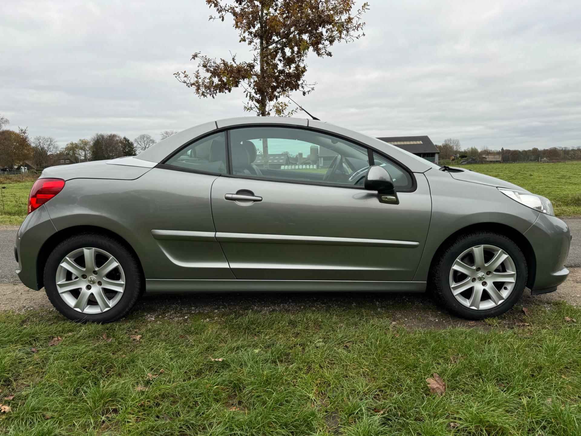 Peugeot 207 CC 1.6 VTi 1ste eigenaar met leder - 8/29