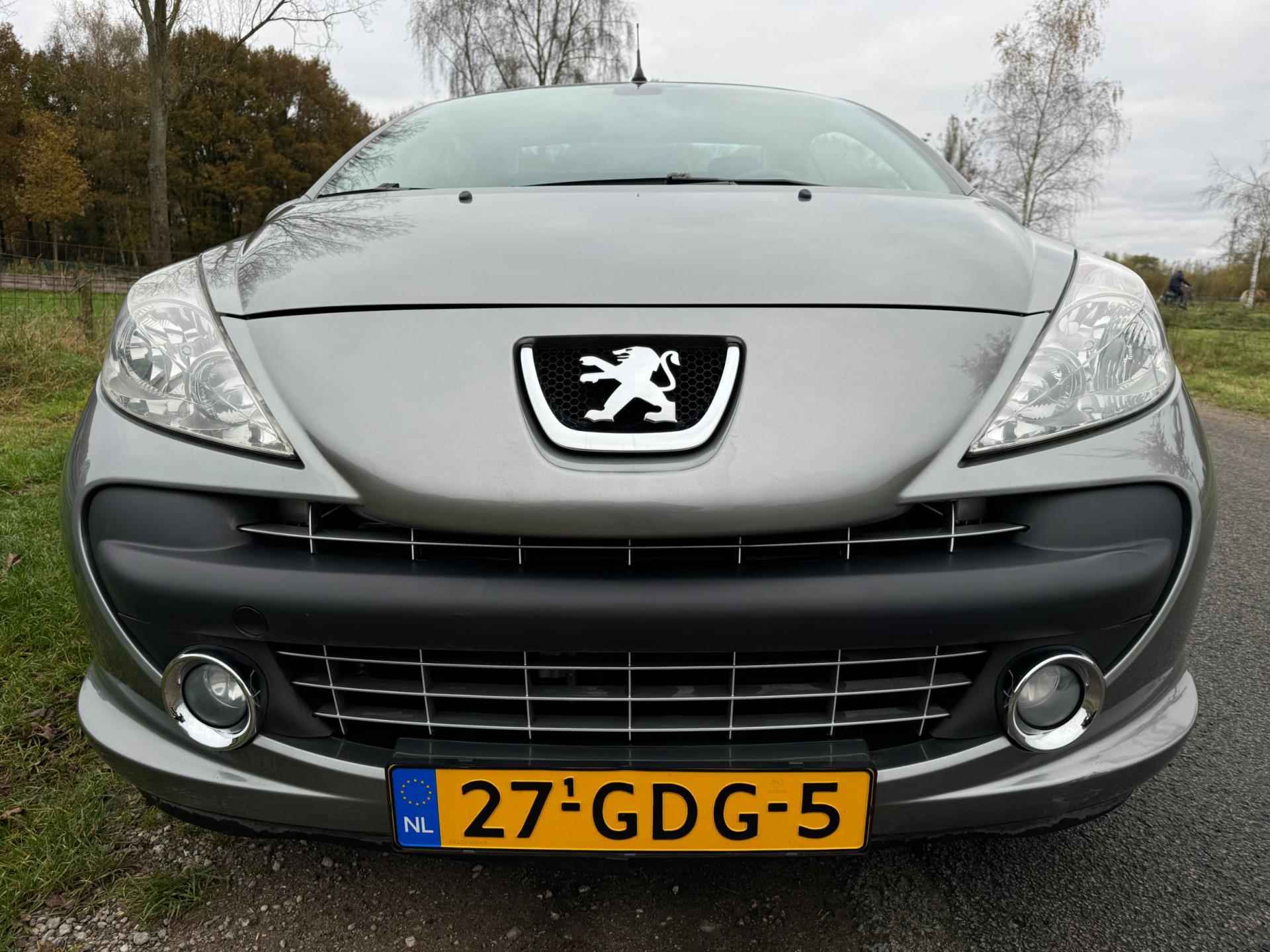 Peugeot 207 CC 1.6 VTi 1ste eigenaar met leder - 10/29