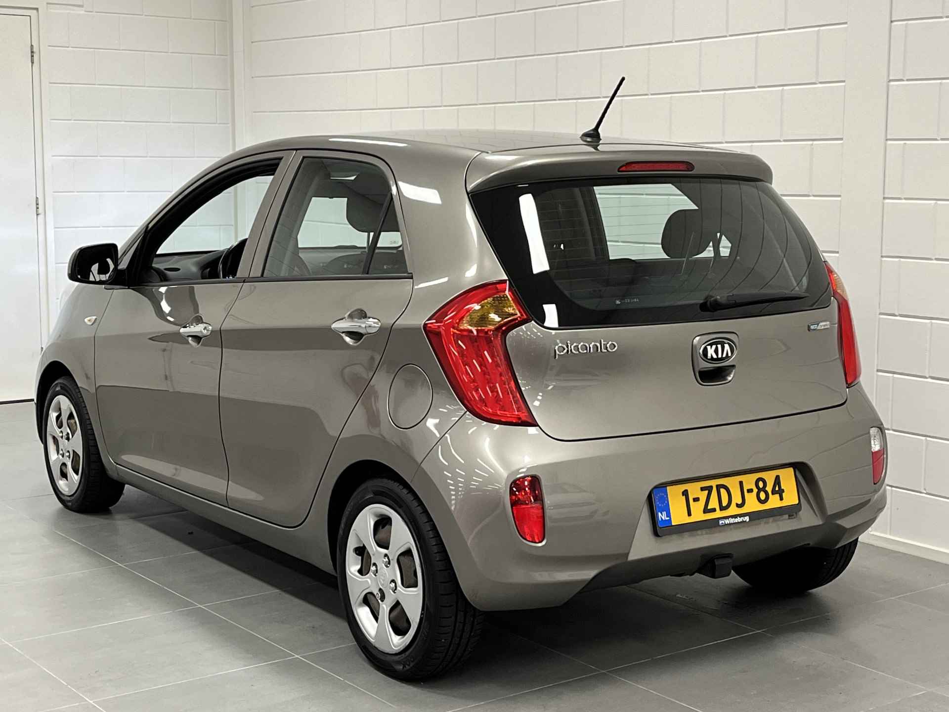 Kia Picanto 1.0 CVVT BusinessLine NAVIGATIE | TREKHAAK | AIRCO | NETTE AUTO! - 11/41