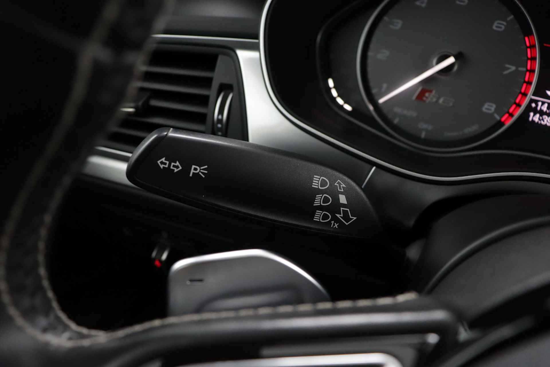 Audi S6 Avant 4.0 V8 TFSI S-LINE Pro Line Plus - 12 MND GARANTIE | Panorama | LED+ | Valcona leer | Bose Surround | Carbon -RIJKLAAR - 39/57