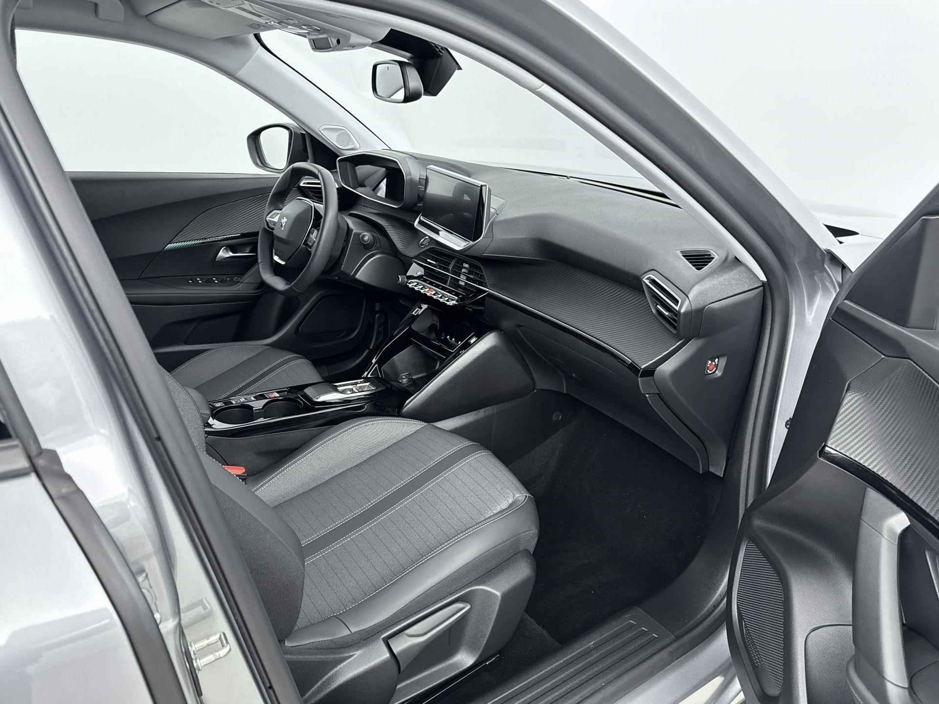 Peugeot e-2008 SUV EV 50kWh 136pk Allure Pack | Achteruitrijcamera | Navigatie | Stoelverwarming - 12/35