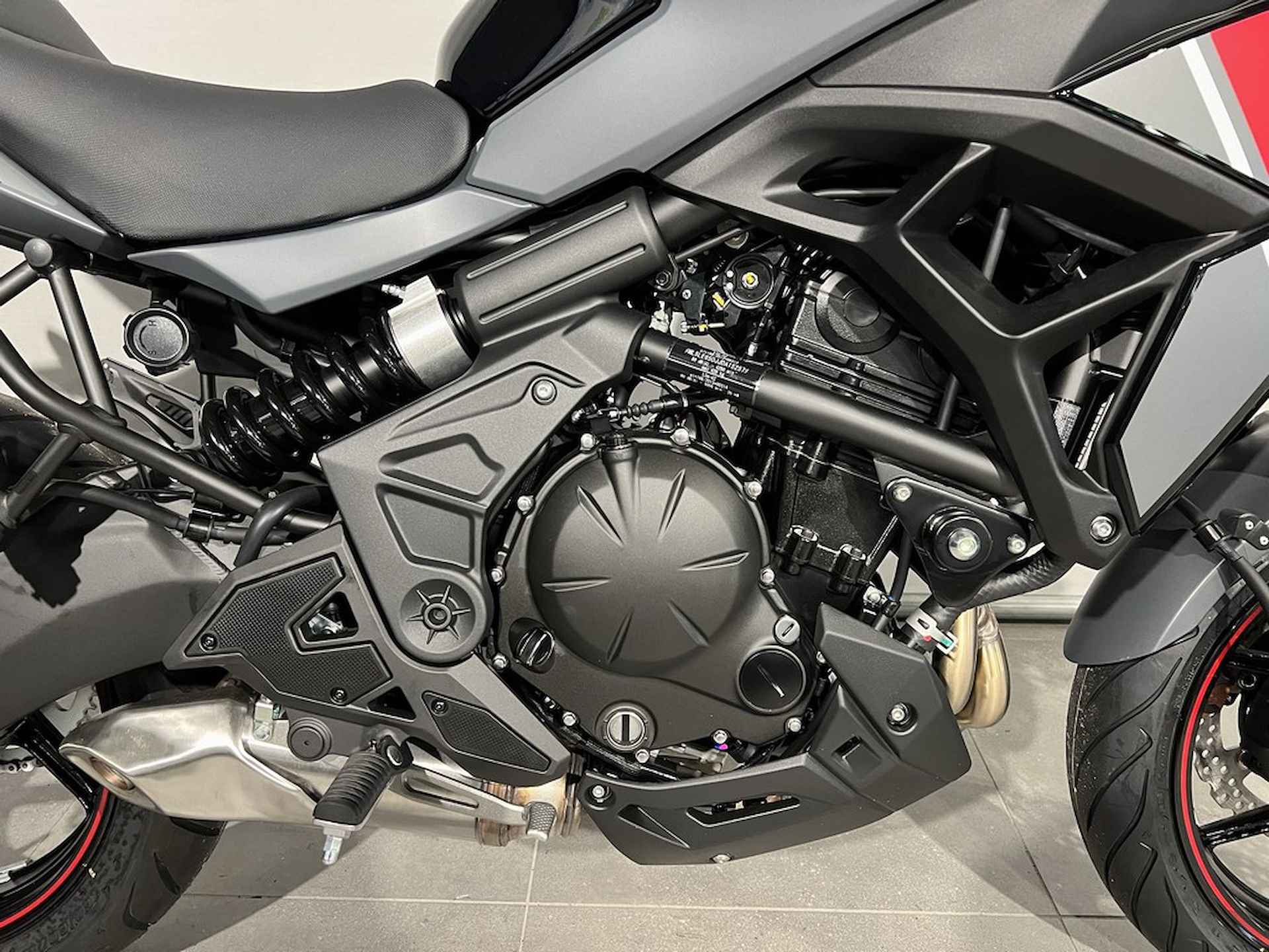 Kawasaki VERSYS 650 ABS - 2/8