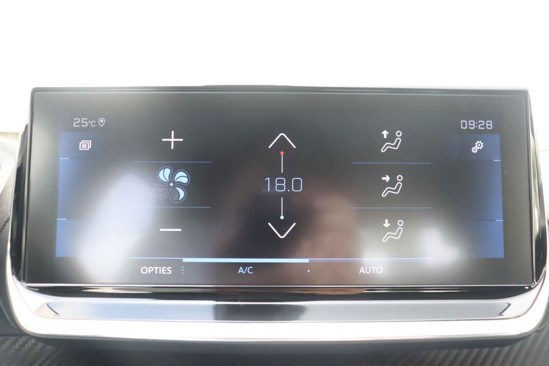 Peugeot 208 1.2 PureTech 100PK Allure * Navigatie * Achteruitrijcamera * Climate Control * - 20/45