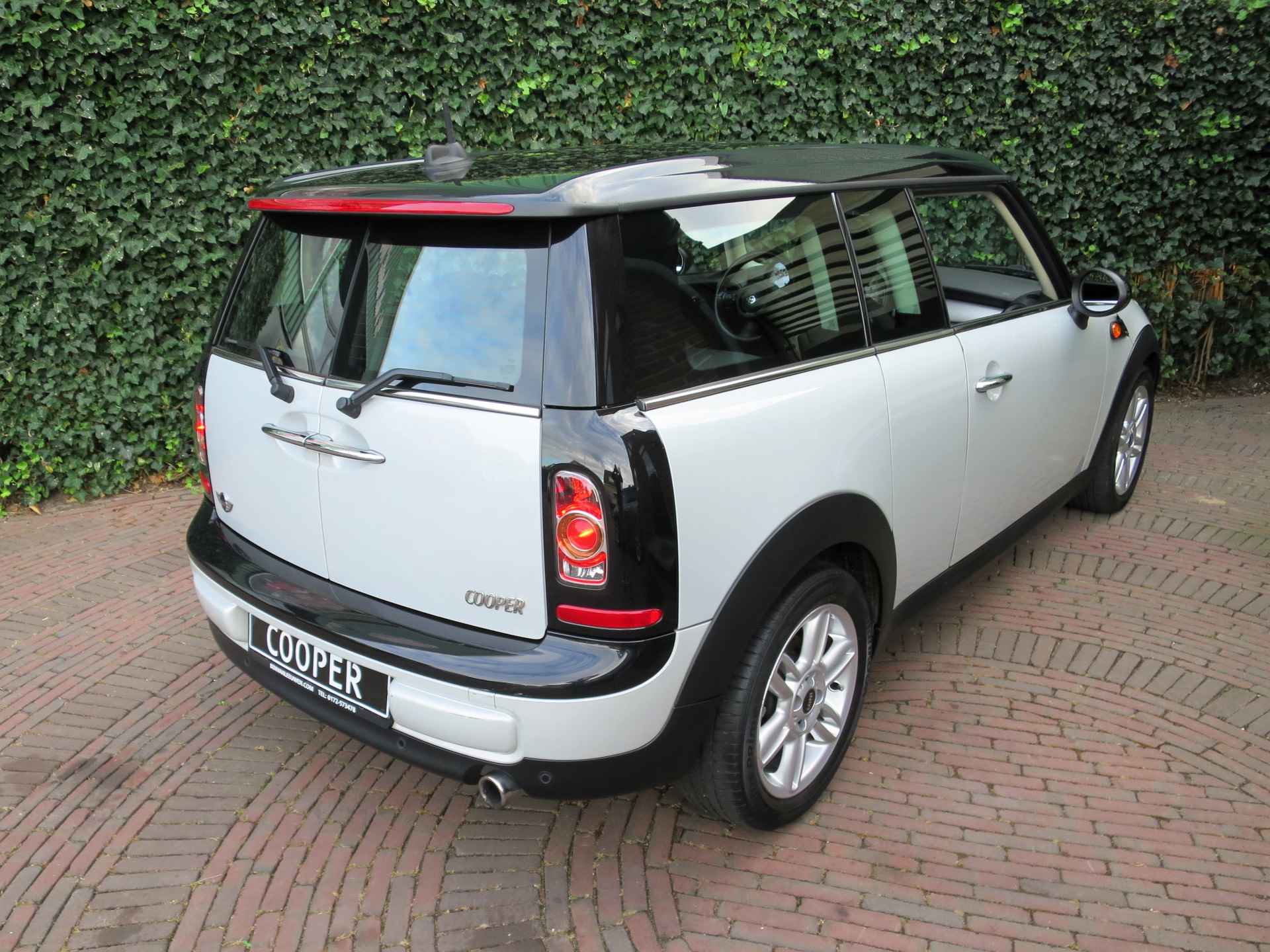 MINI Clubman 1.6 Cooper Chili R55 LCI met voorruitverw., BT, PDC, clima en 16" - 2/48