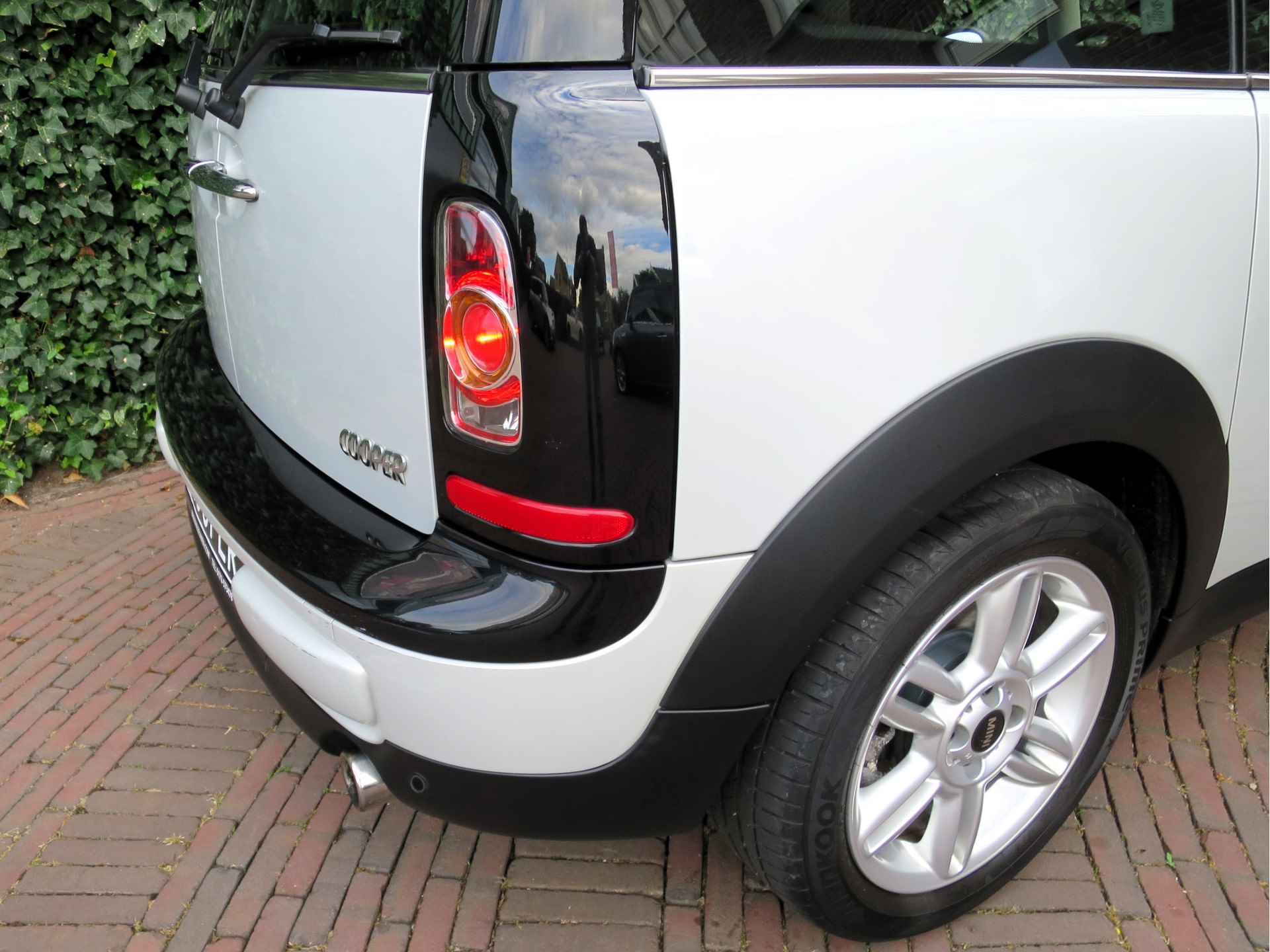 MINI Clubman 1.6 Cooper Chili R55 LCI met voorruitverw., BT, PDC, clima en 16" - 28/48